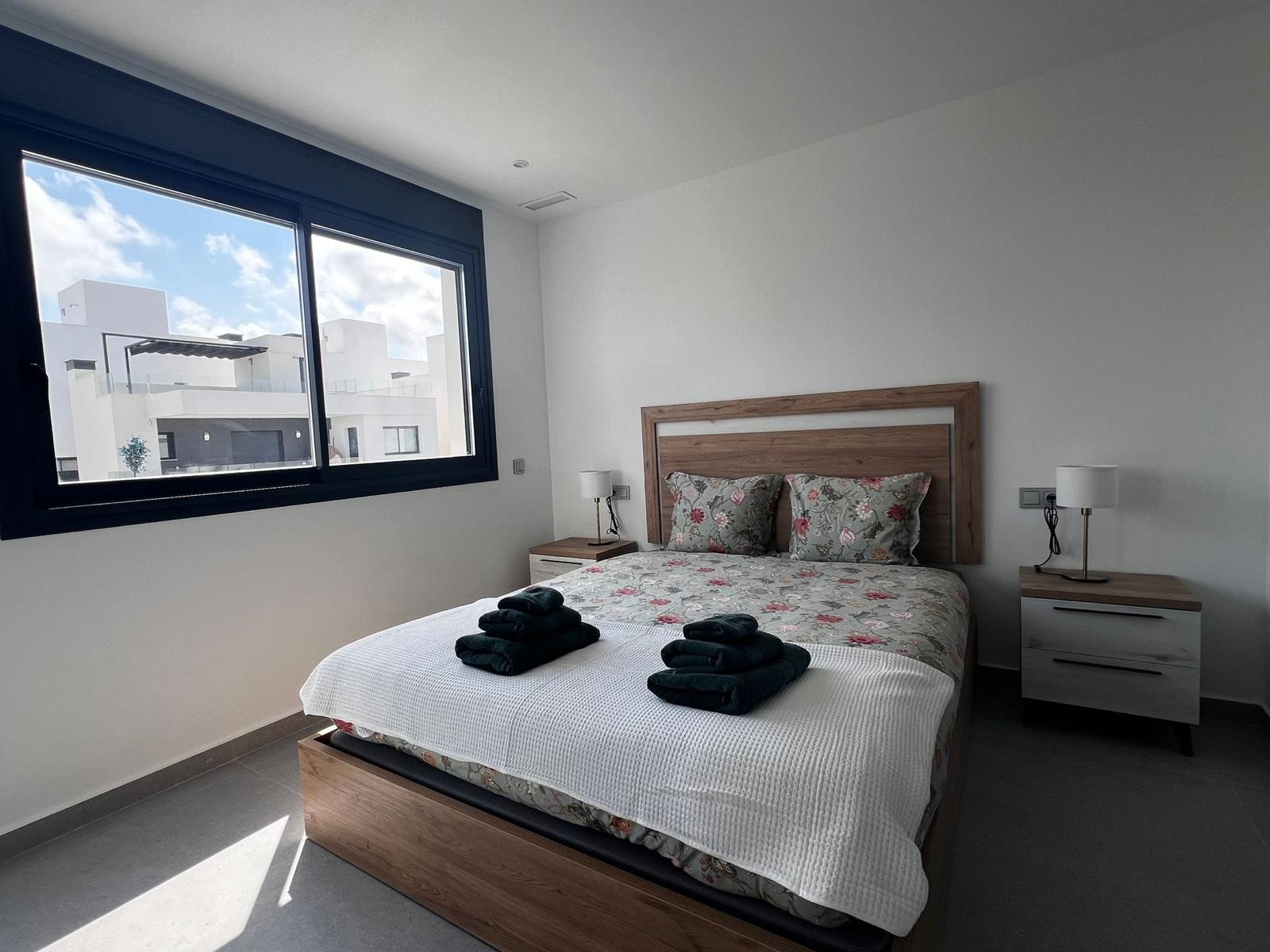 For sale - 5 Bedroom 4 Bathroom Villa in Algorfa - Inland  - Alicante