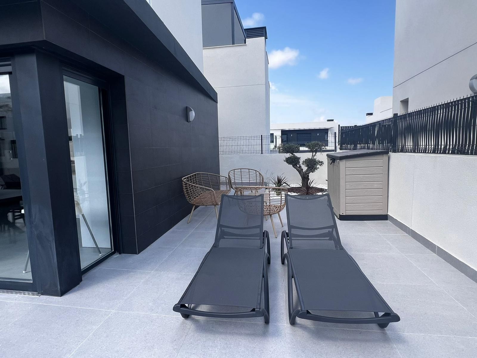 For sale - 5 Bedroom 4 Bathroom Villa in Algorfa - Inland  - Alicante