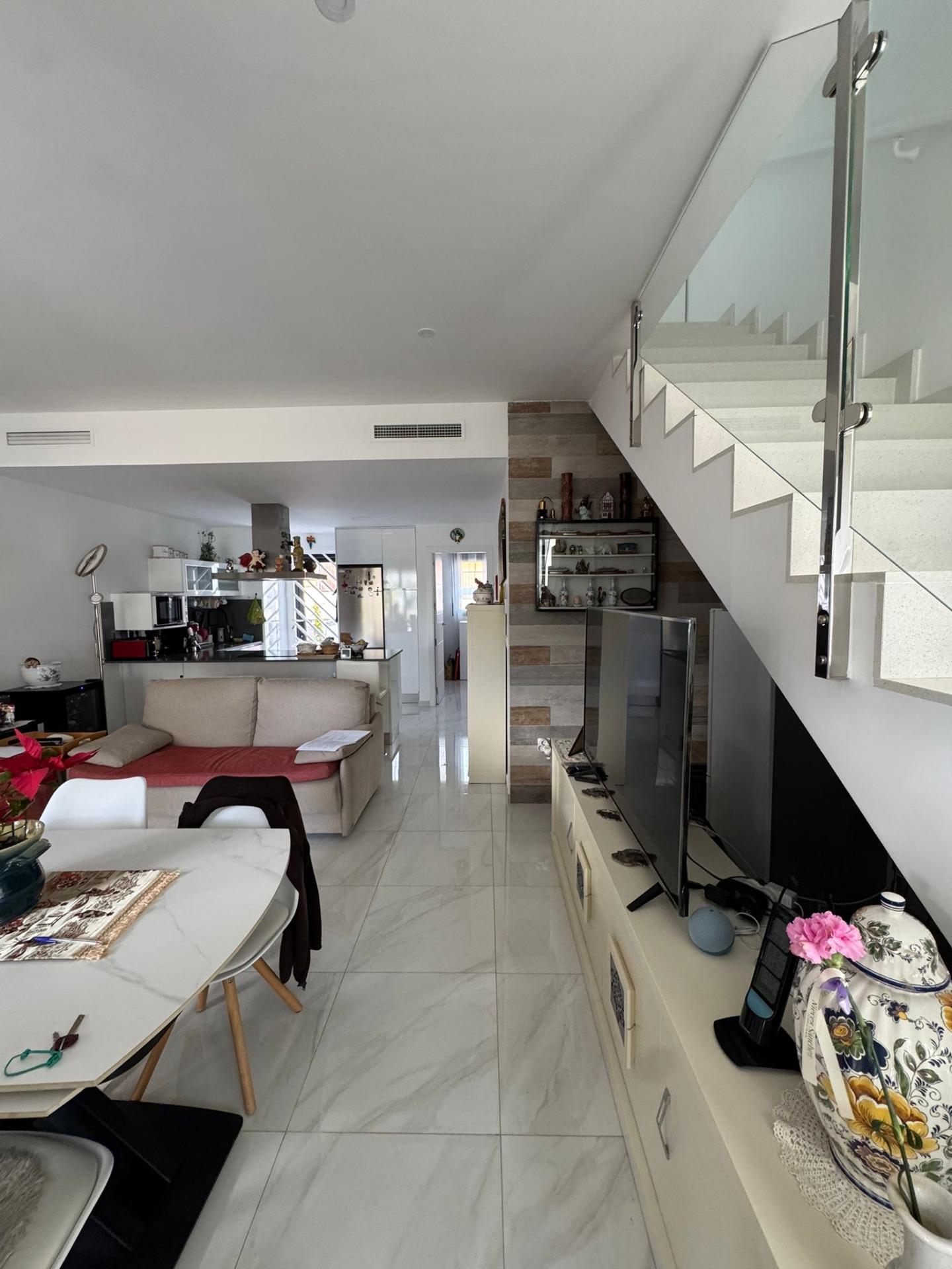 For sale - 3 Bedroom 3 Bathroom Town House in Bigastro - Comunidad Valenciana  - Alicante
