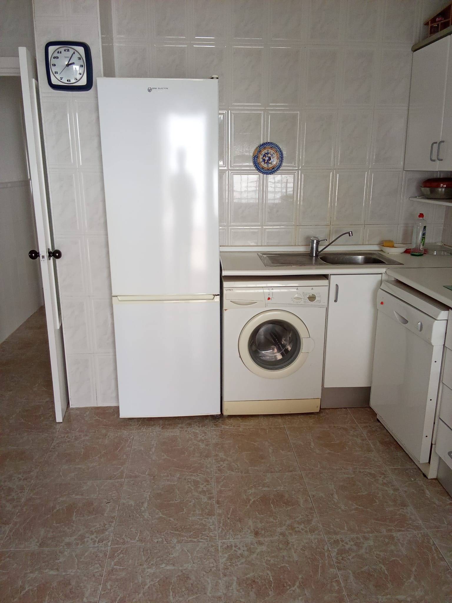 For sale - 5 Bedroom 1 Bathroom Town House in Pilar de La Horadada - Torre de la Horadada  - Alicante