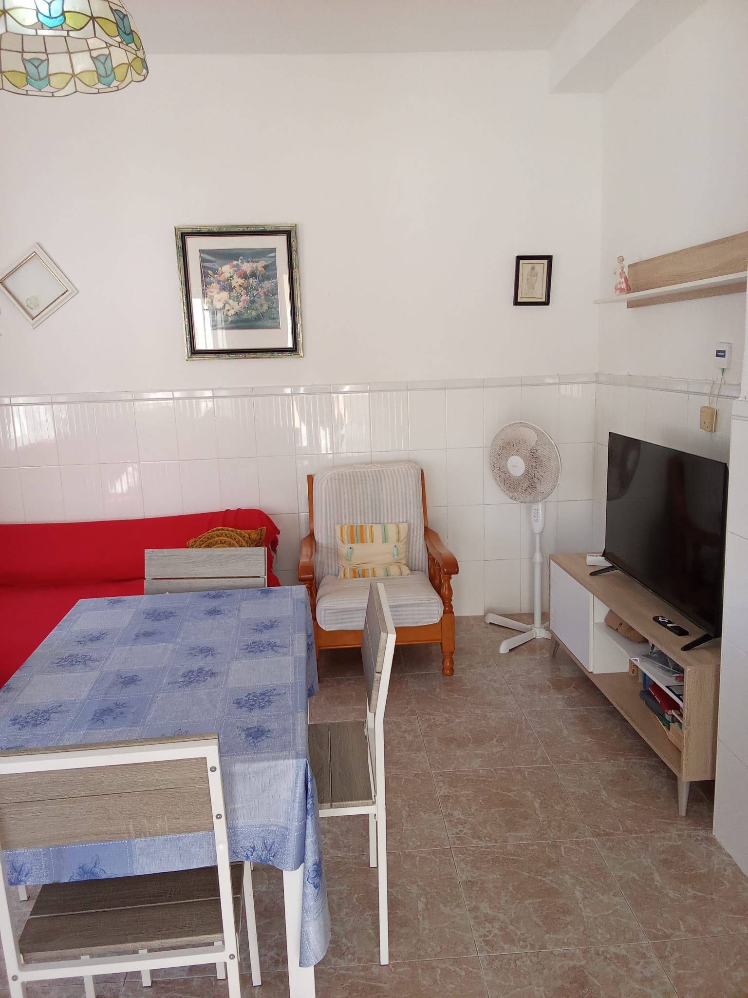 For sale - 5 Bedroom 1 Bathroom Town House in Pilar de La Horadada - Torre de la Horadada  - Alicante