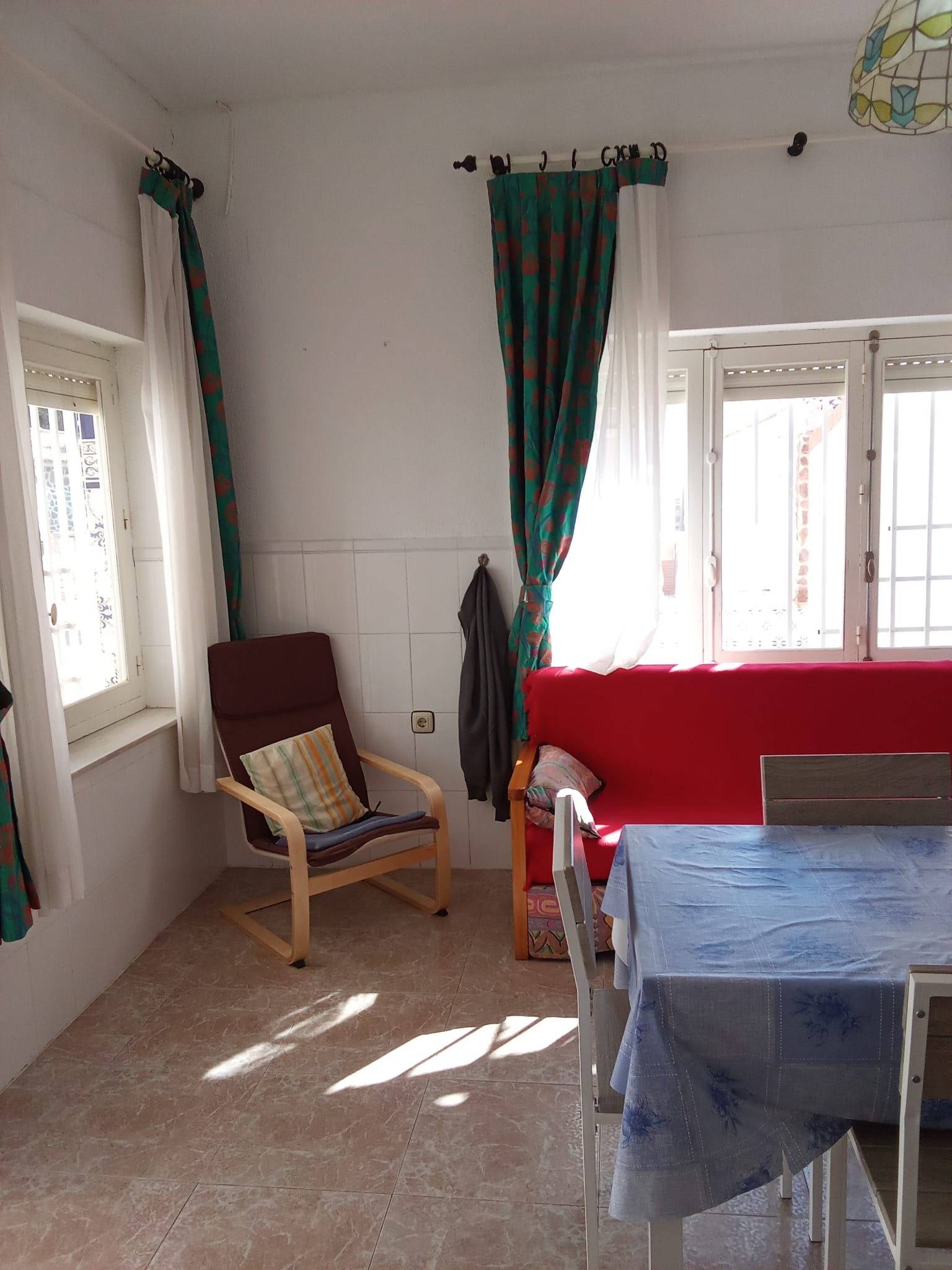 For sale - 5 Bedroom 1 Bathroom Town House in Pilar de La Horadada - Torre de la Horadada  - Alicante