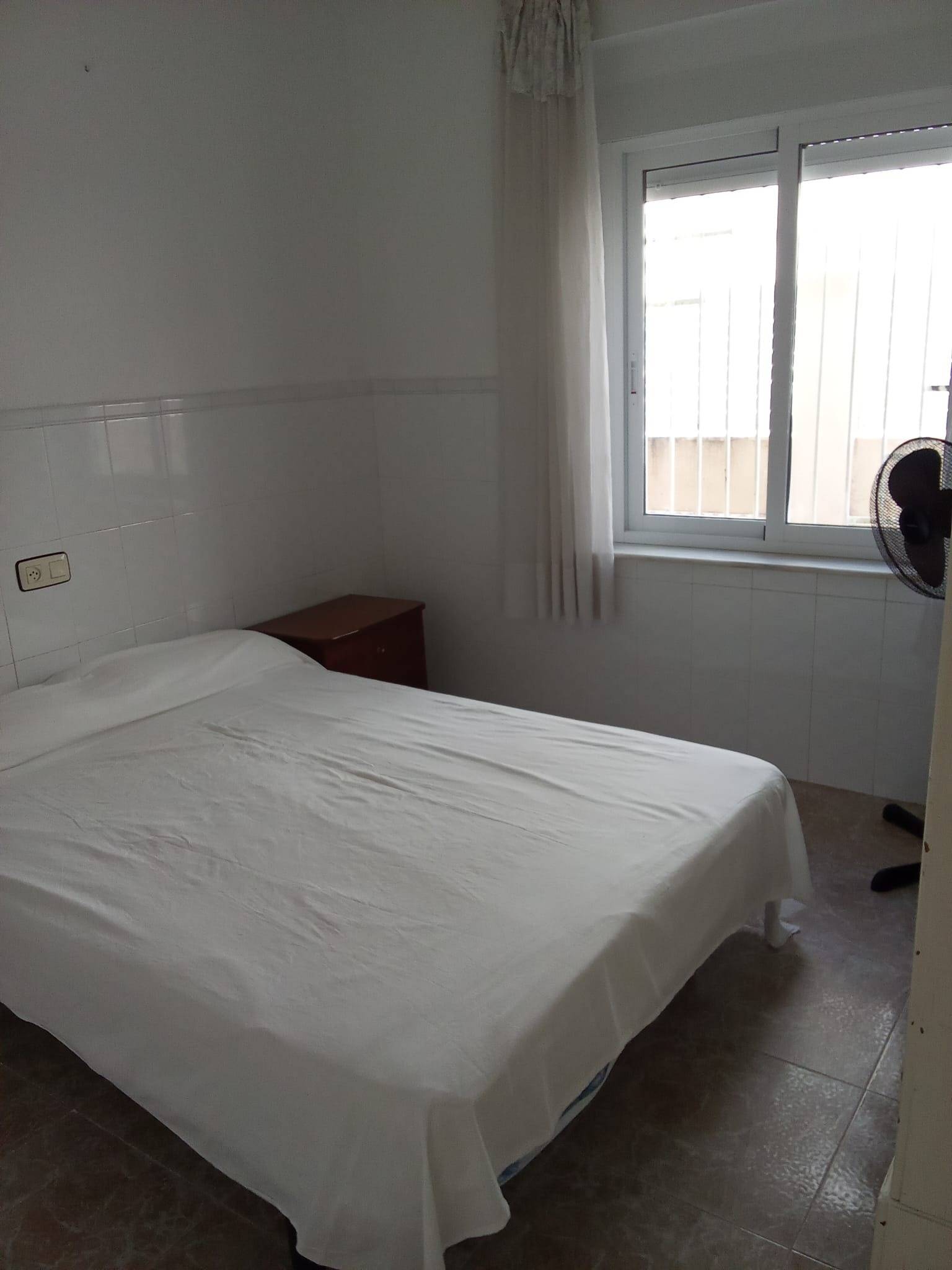 For sale - 5 Bedroom 1 Bathroom Town House in Pilar de La Horadada - Torre de la Horadada  - Alicante