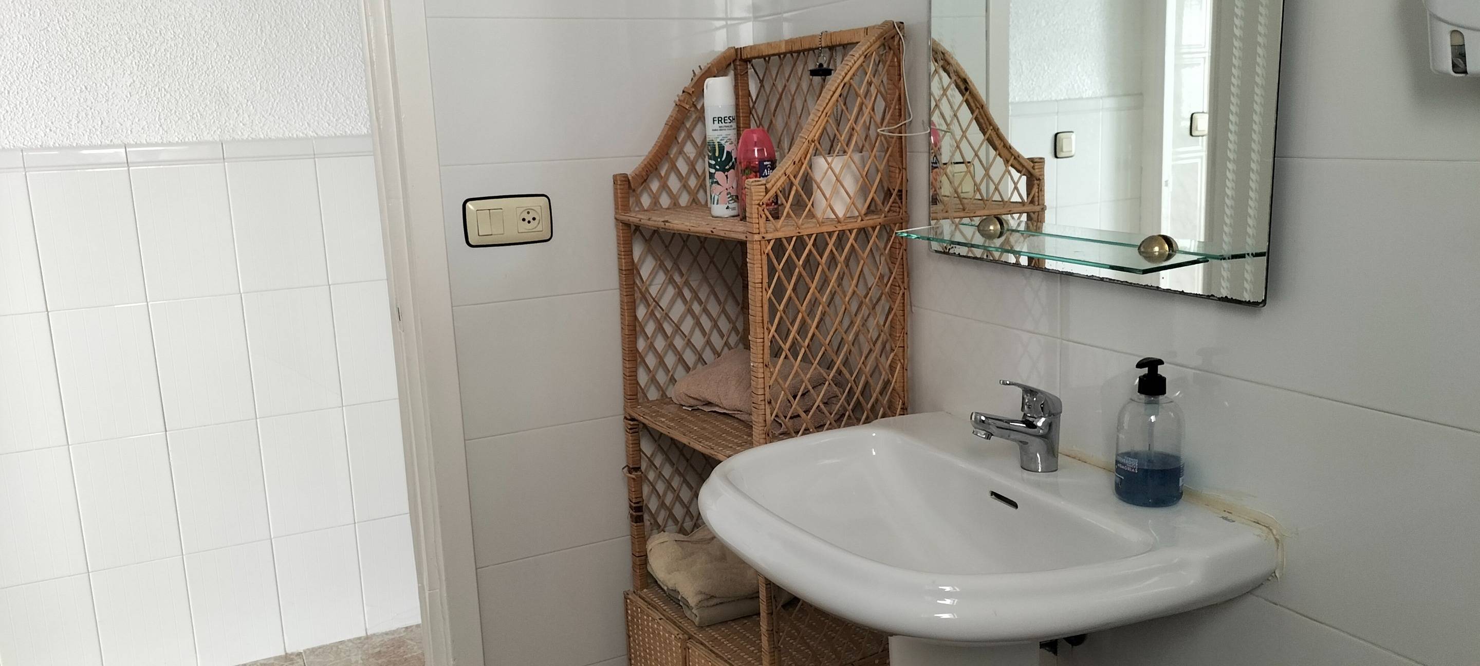 For sale - 5 Bedroom 1 Bathroom Town House in Pilar de La Horadada - Torre de la Horadada  - Alicante