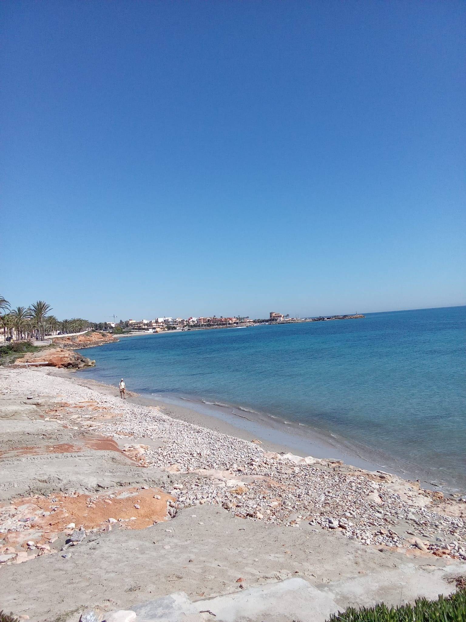 For sale - 5 Bedroom 1 Bathroom Town House in Pilar de La Horadada - Torre de la Horadada  - Alicante