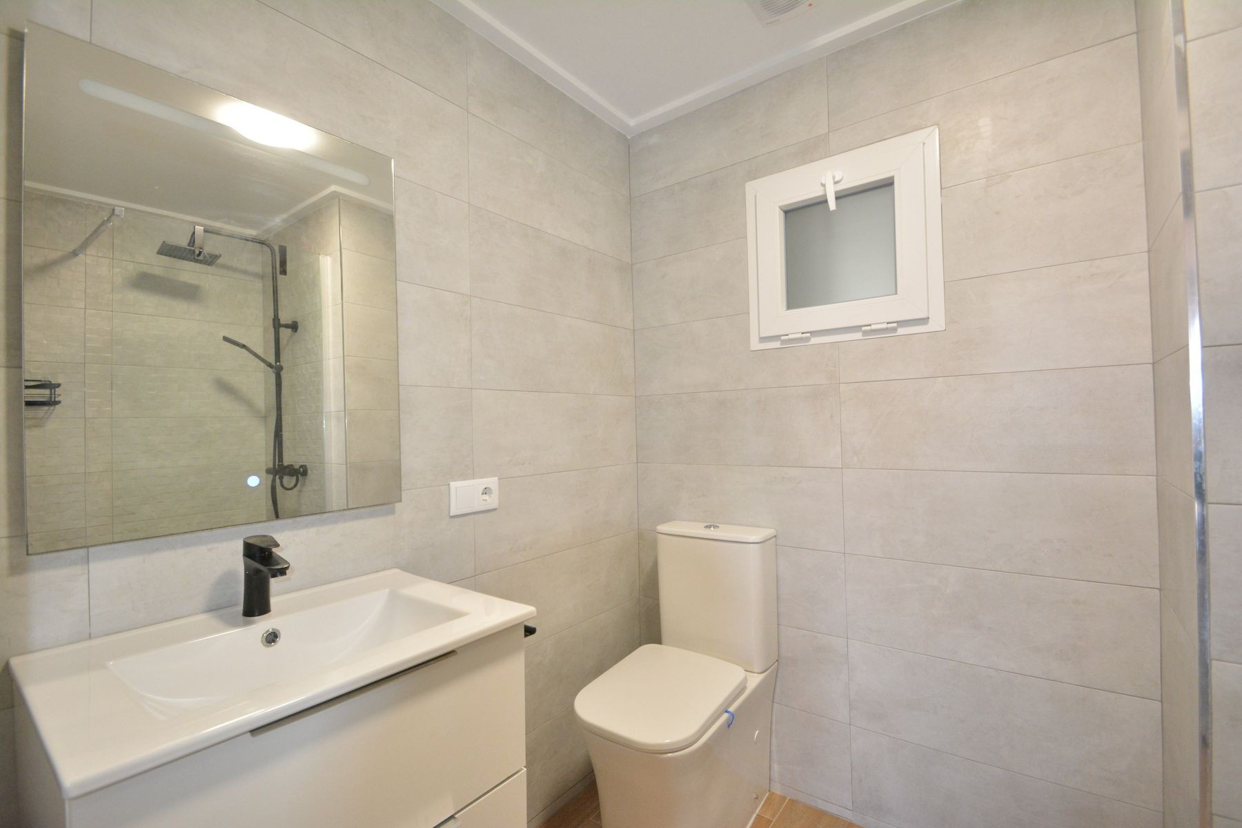 For sale - 3 Bedroom 2 Bathroom Apartment in Guardamar del Segura - Costa Blanca  - Alicante