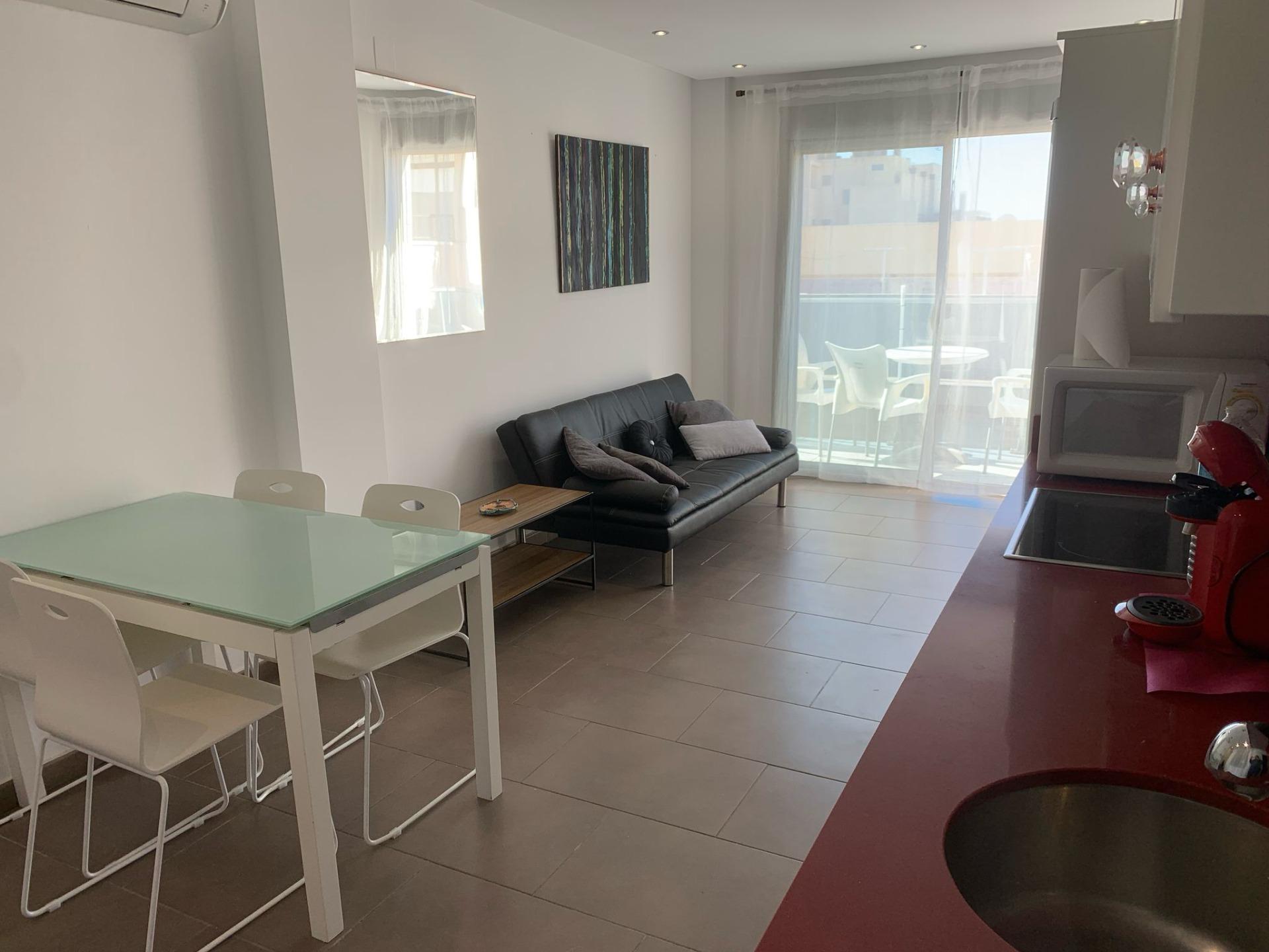 For sale - 2 Bedroom 1 Bathroom Apartment in Guardamar del Segura - Pueblo  - Alicante
