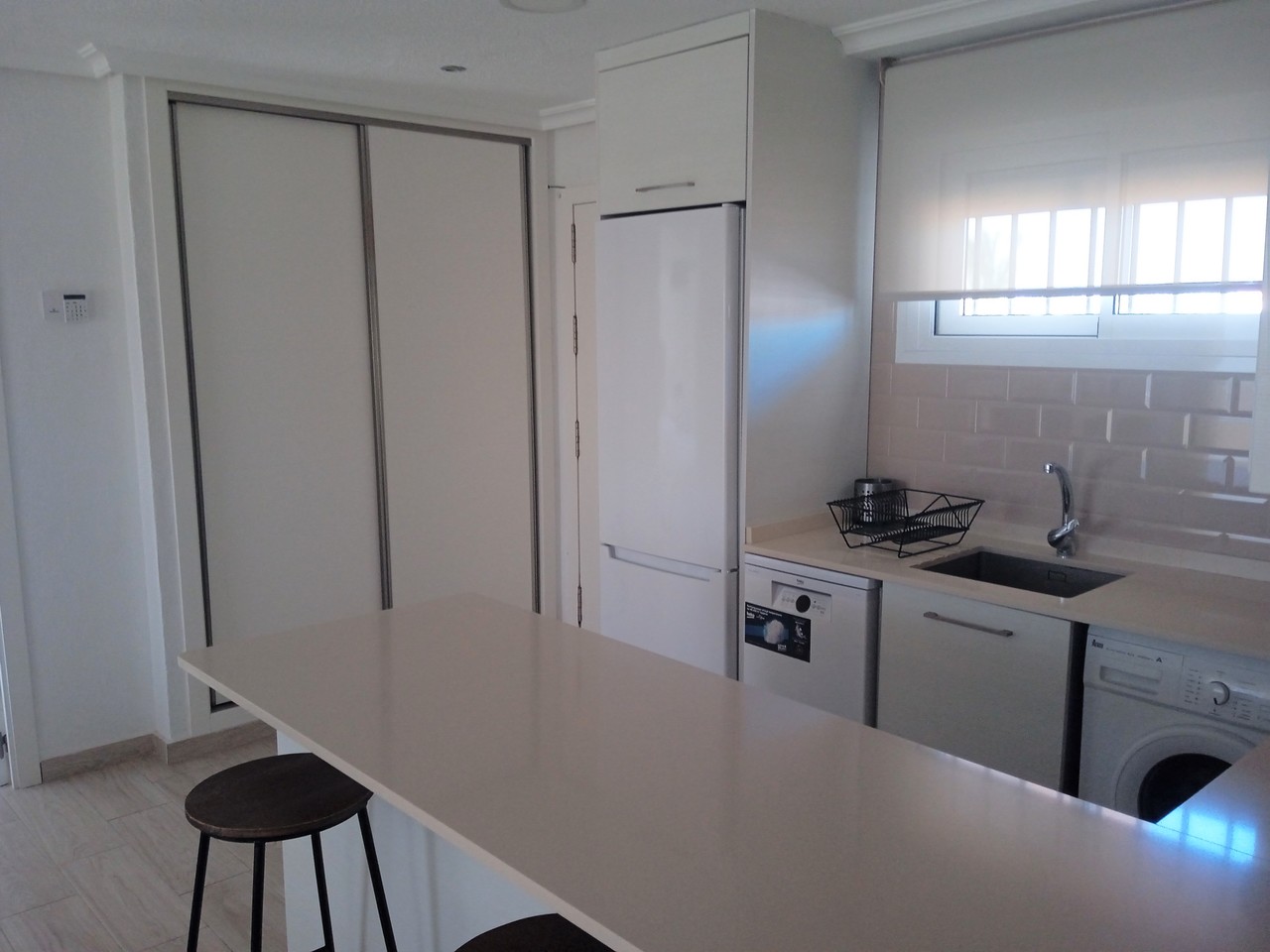 For sale - 3 Bedroom 2 Bathroom Apartment in Mil Palmeras - Costa Blanca  - Alicante
