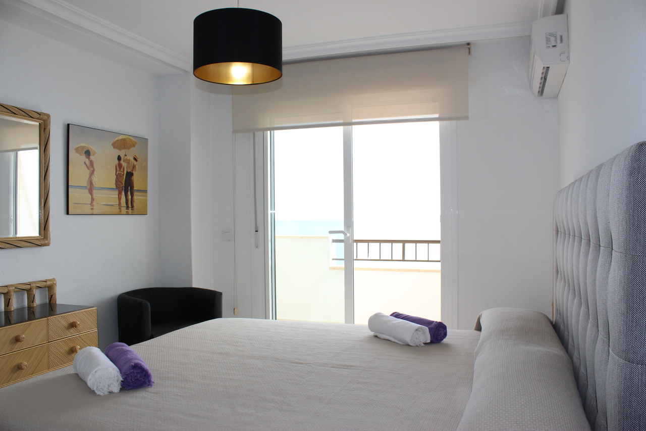 For sale - 3 Bedroom 2 Bathroom Apartment in Mil Palmeras - Costa Blanca  - Alicante