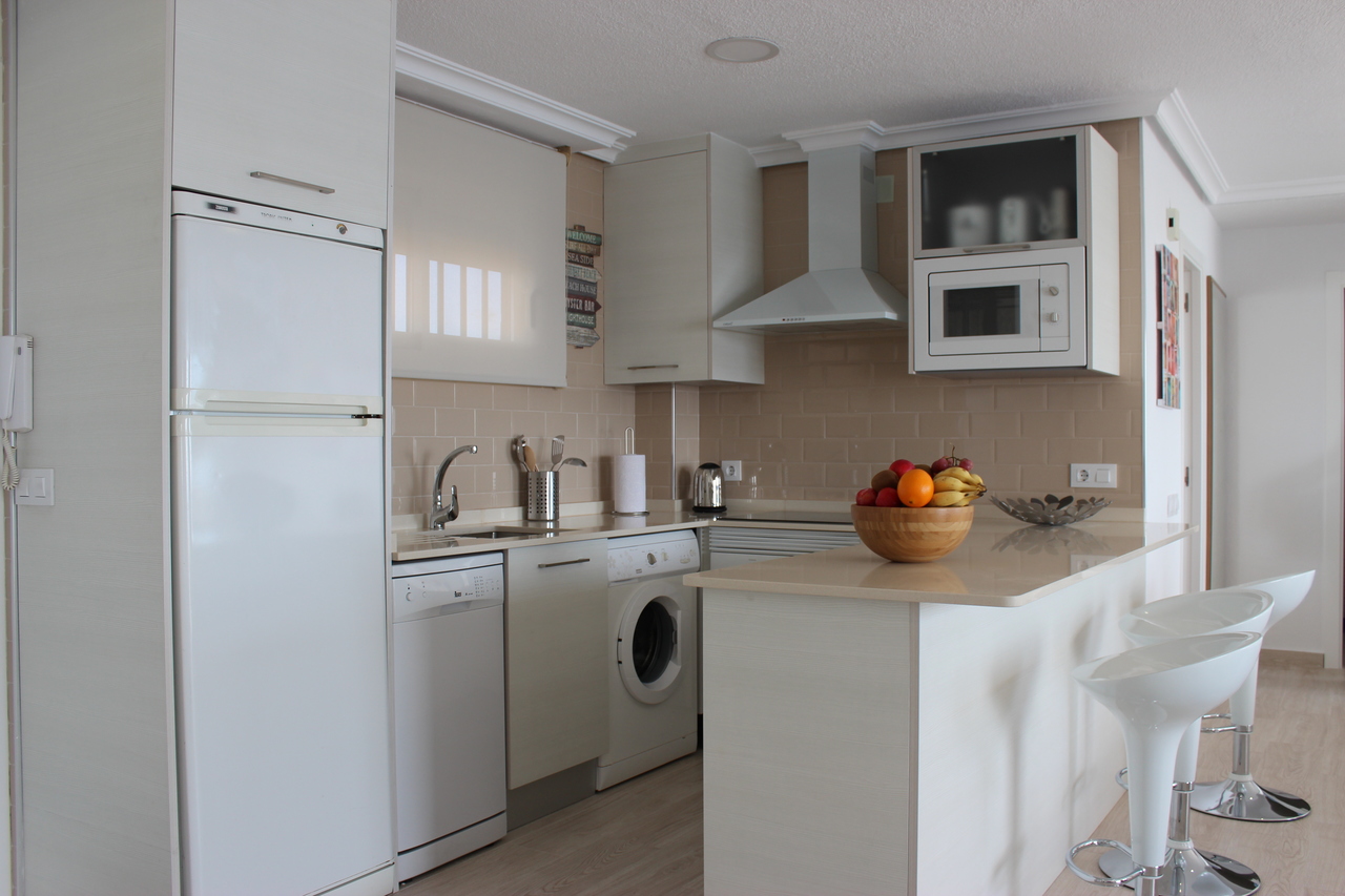 For sale - 3 Bedroom 2 Bathroom Apartment in Mil Palmeras - Costa Blanca  - Alicante