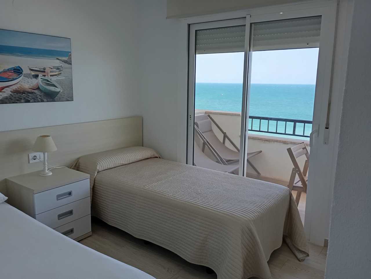 For sale - 3 Bedroom 2 Bathroom Apartment in Mil Palmeras - Costa Blanca  - Alicante