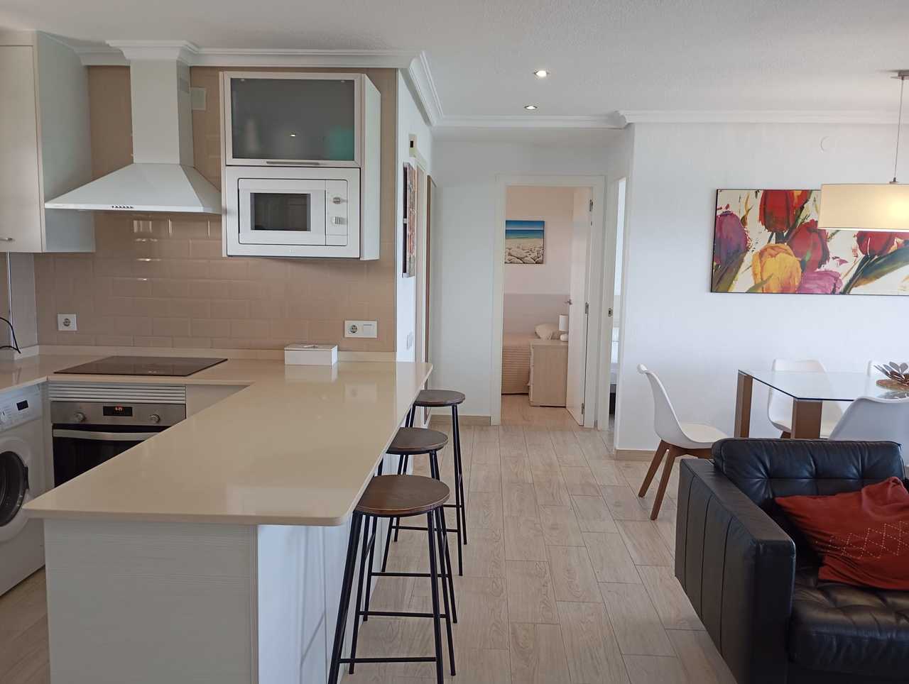 For sale - 3 Bedroom 2 Bathroom Apartment in Mil Palmeras - Costa Blanca  - Alicante