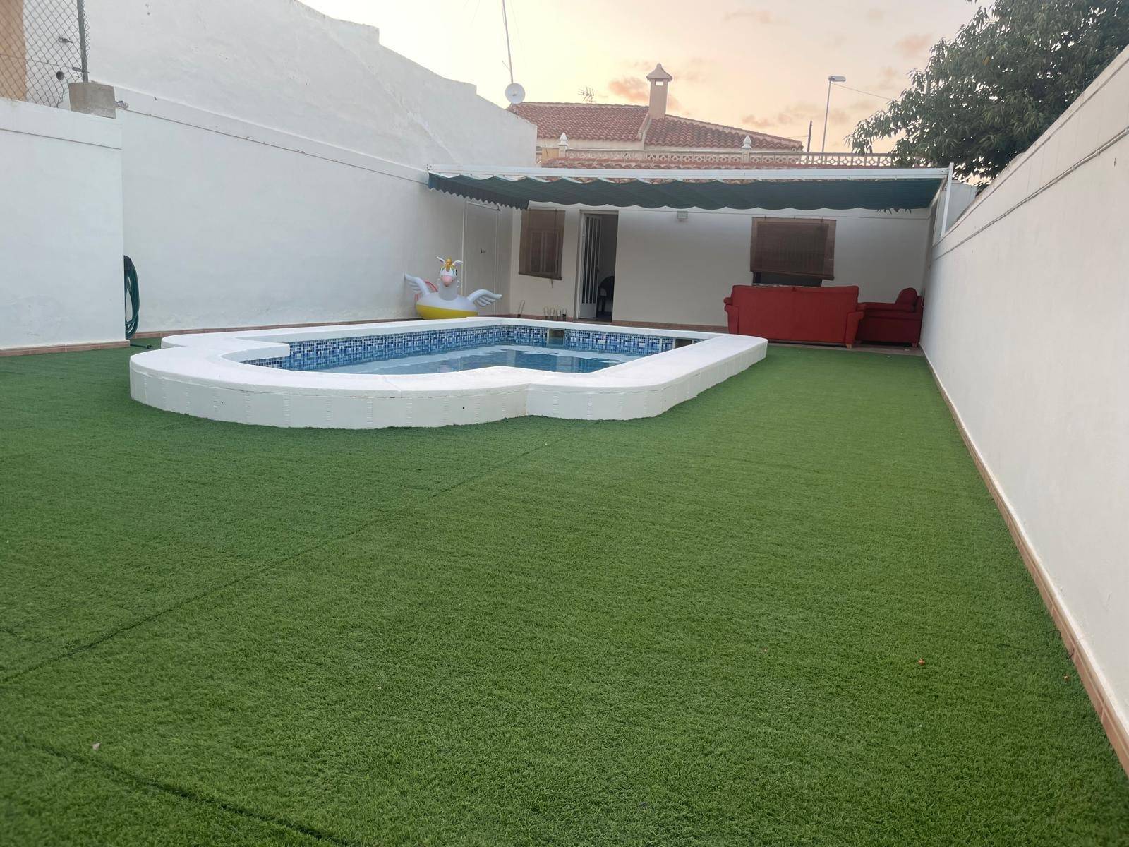 For sale - 3 Bedroom 1 Bathroom Town House in Pilar de La Horadada - Zona Pueblo  - Alicante