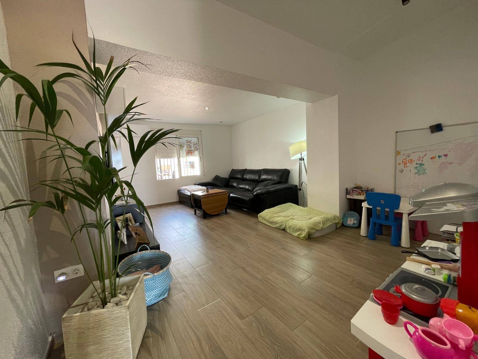 For sale - 3 Bedroom 1 Bathroom Town House in Pilar de La Horadada - Zona Pueblo  - Alicante