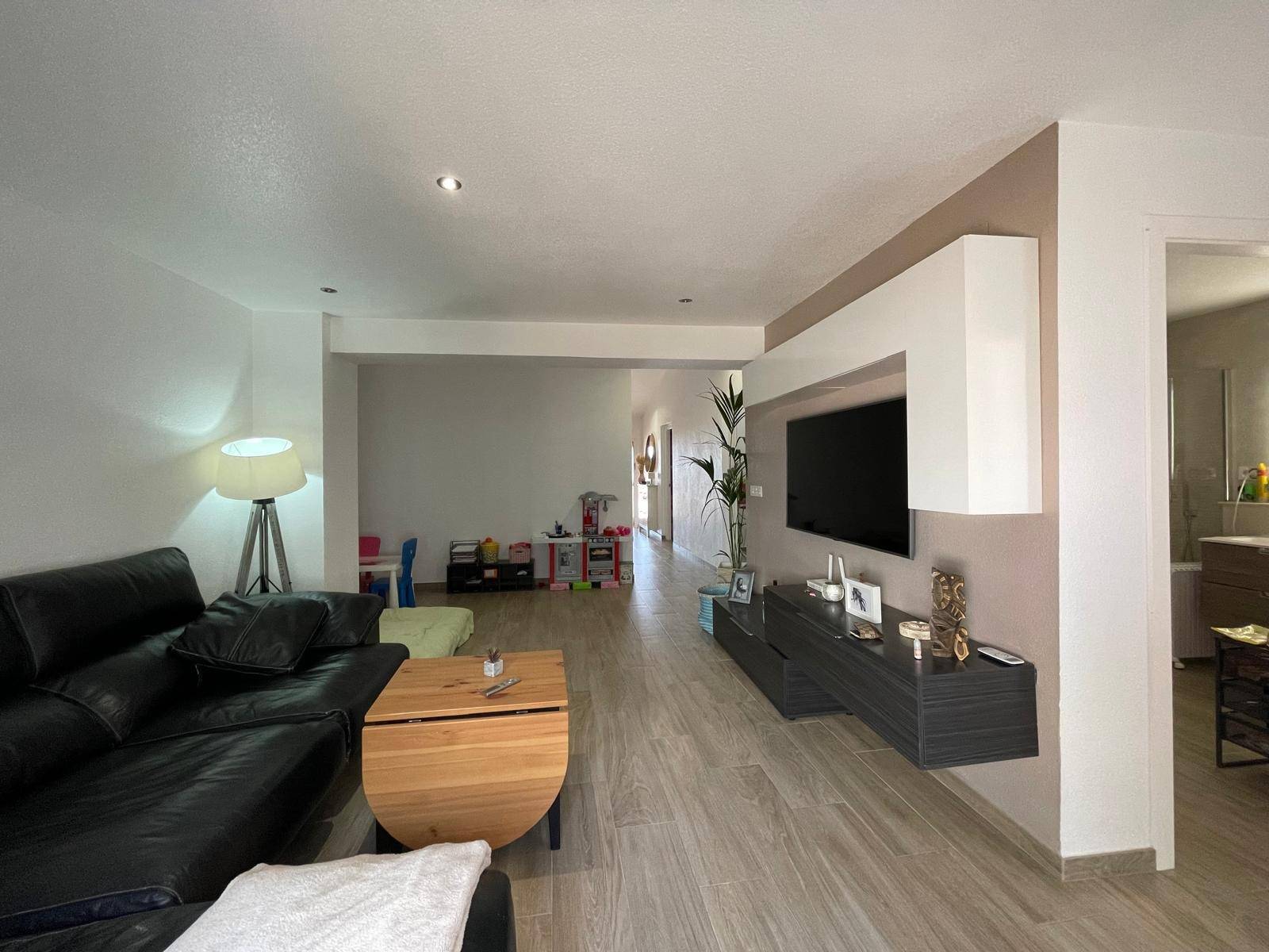 For sale - 3 Bedroom 1 Bathroom Town House in Pilar de La Horadada - Zona Pueblo  - Alicante