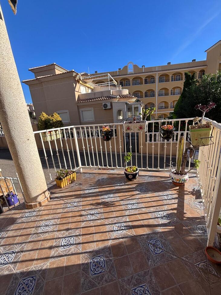 For sale - 2 Bedroom 2 Bathroom Town House in Villamartin - Costa Blanca  - Alicante