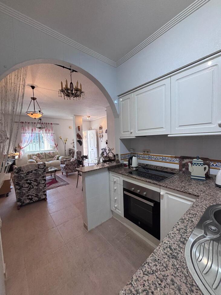 For sale - 2 Bedroom 2 Bathroom Town House in Villamartin - Costa Blanca  - Alicante