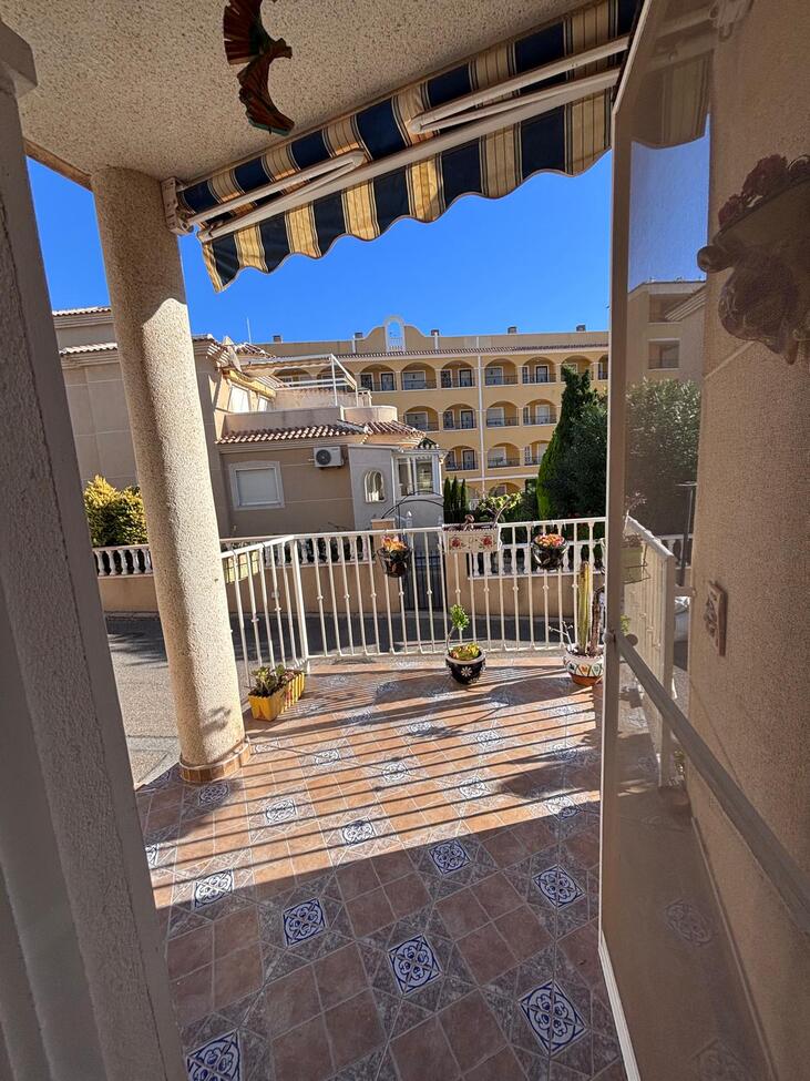 For sale - 2 Bedroom 2 Bathroom Town House in Villamartin - Costa Blanca  - Alicante