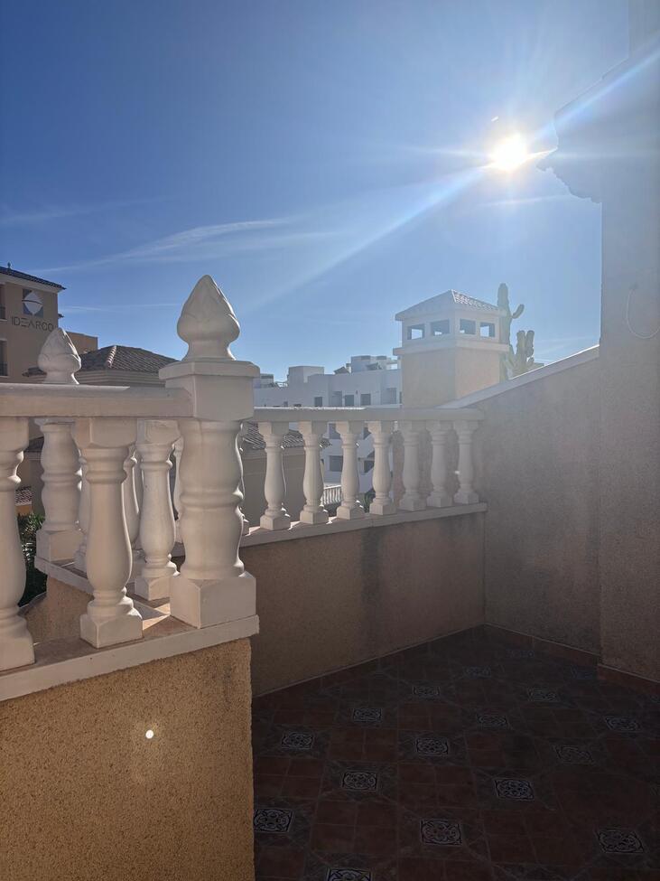 For sale - 2 Bedroom 2 Bathroom Town House in Villamartin - Costa Blanca  - Alicante