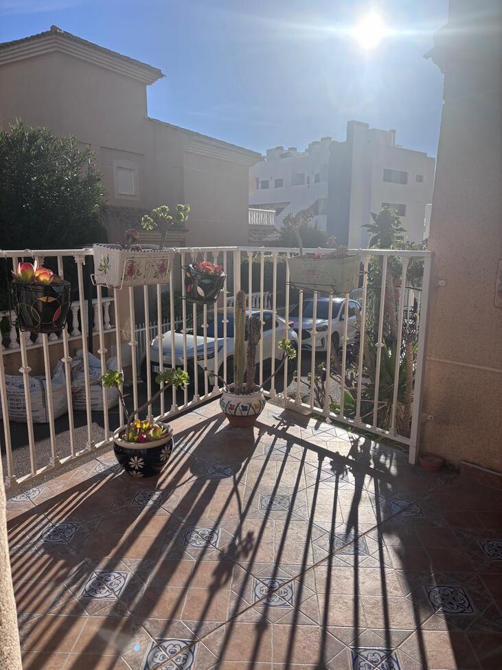 For sale - 2 Bedroom 2 Bathroom Town House in Villamartin - Costa Blanca  - Alicante