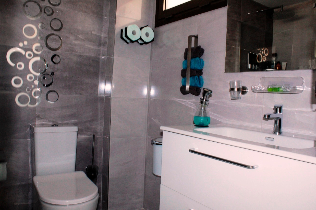 For sale - 2 Bedroom 2 Bathroom Apartment in Villamartin - Costa Blanca  - Alicante