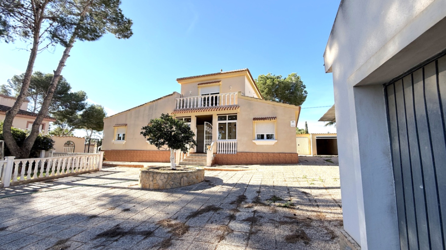 For sale - 4 Bedroom 3 Bathroom Villa in Pilar de La Horadada - Costa Blanca  - Alicante