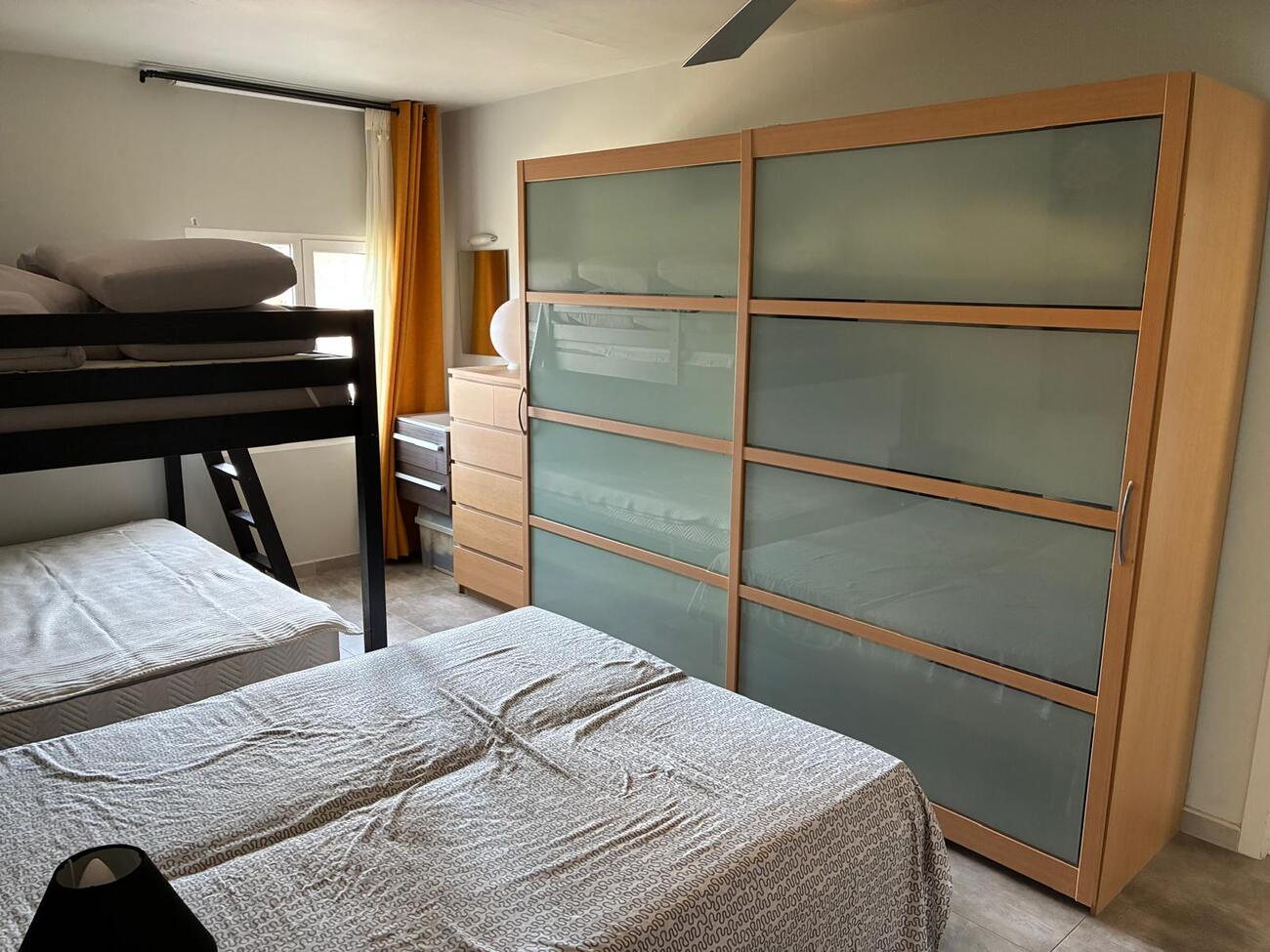 For sale - 5 Bedroom 2 Bathroom Villa in Crevillent - Costa Blanca  - Alicante