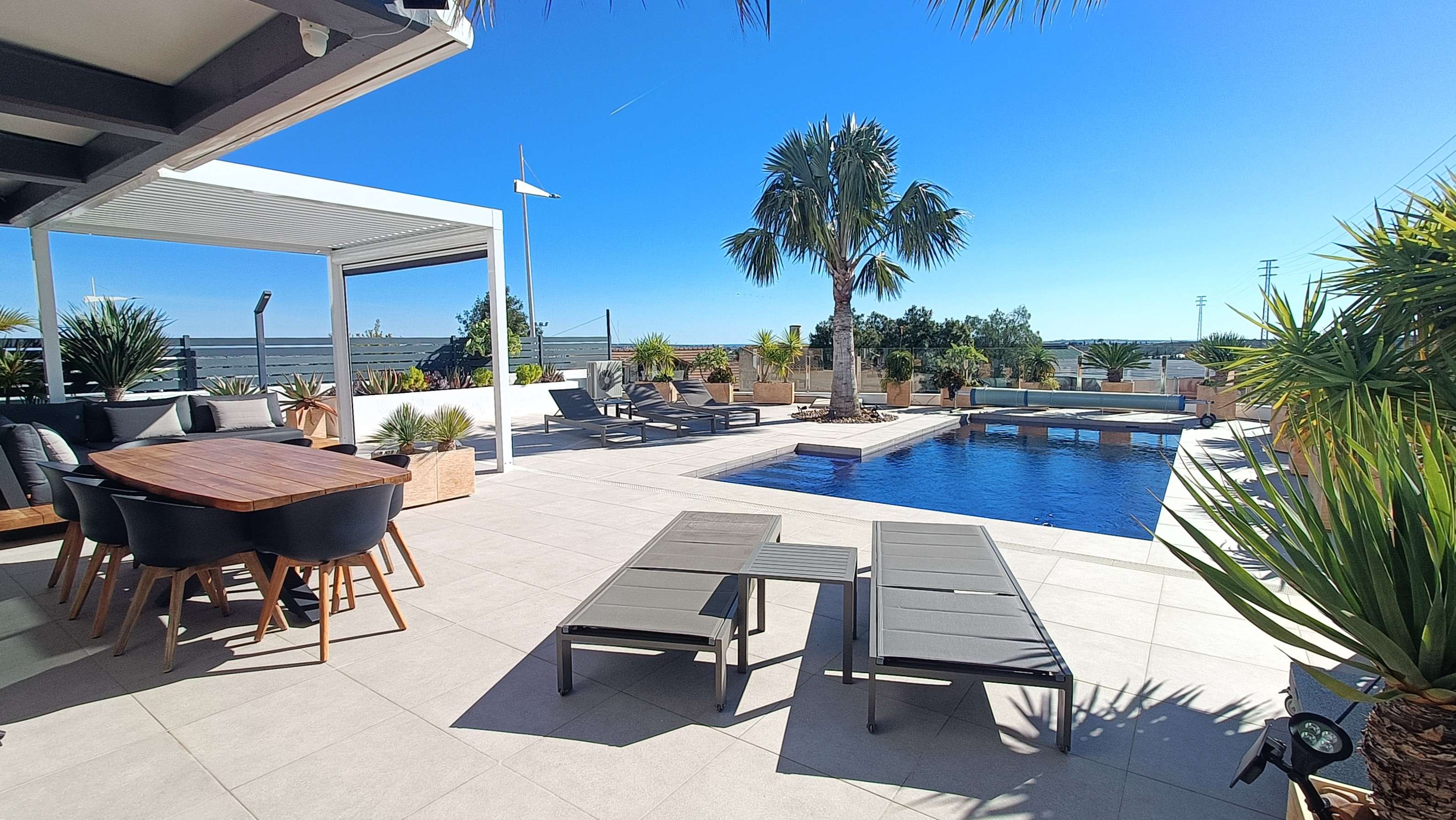 For sale - 3 Bedroom 3 Bathroom Villa in Algorfa - Inland  - Alicante