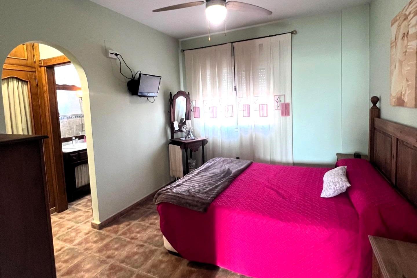 For sale - 5 Bedroom 3 Bathroom Villa in Orihuela - Desamparados-hurchillo-torremendo  - Alicante