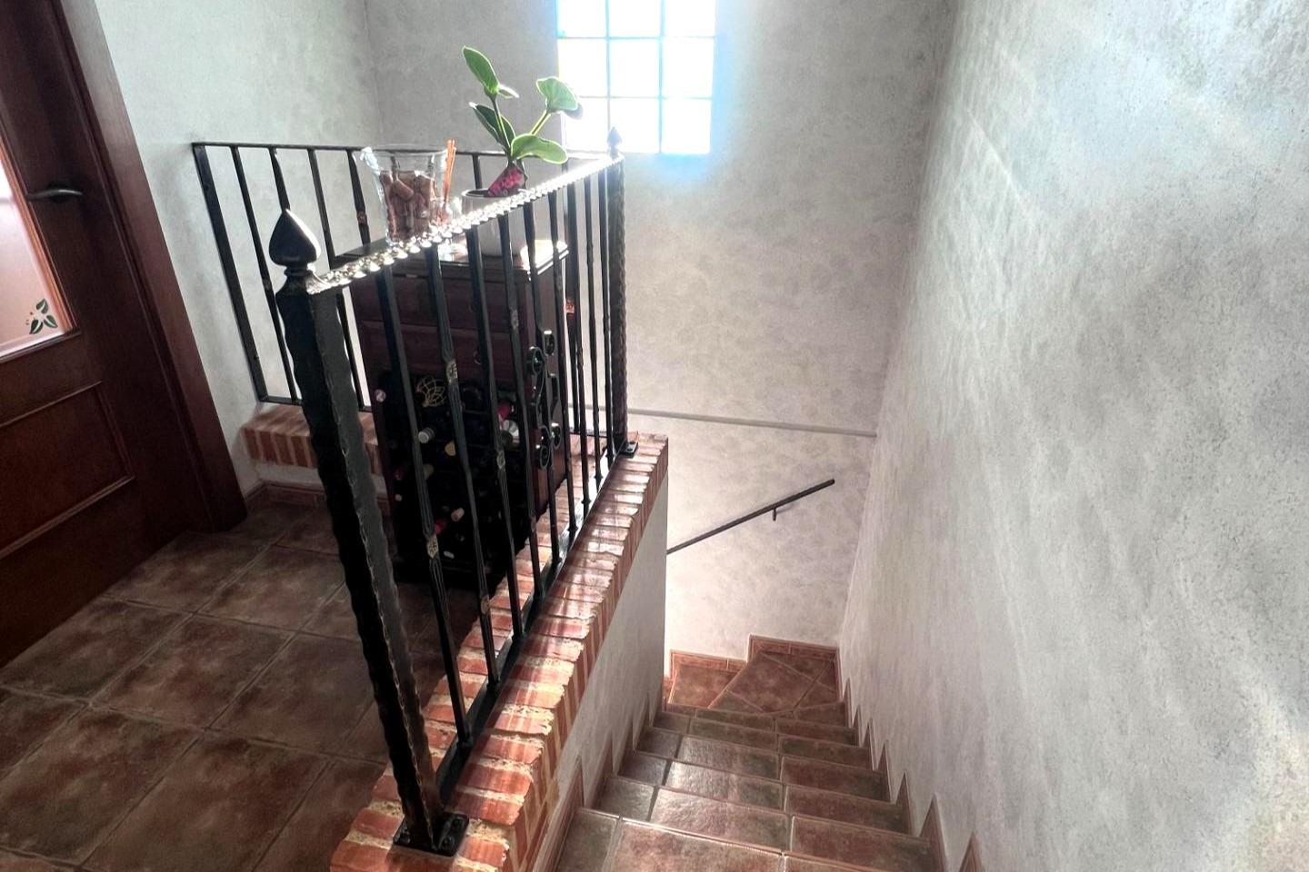 For sale - 5 Bedroom 3 Bathroom Villa in Orihuela - Desamparados-hurchillo-torremendo  - Alicante