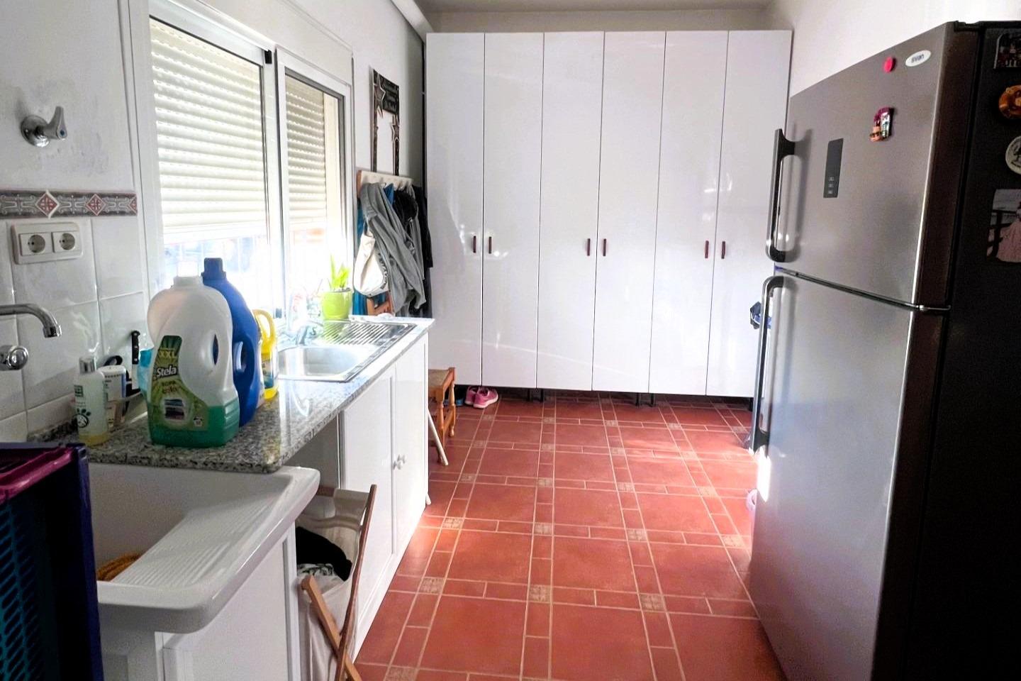 For sale - 5 Bedroom 3 Bathroom Villa in Orihuela - Desamparados-hurchillo-torremendo  - Alicante