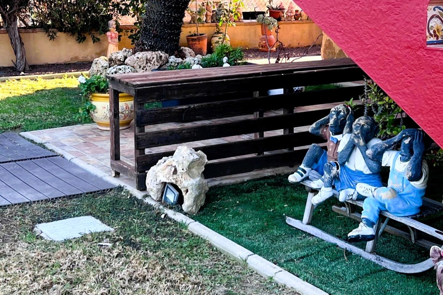 For sale - 5 Bedroom 3 Bathroom Villa in Orihuela - Desamparados-hurchillo-torremendo  - Alicante