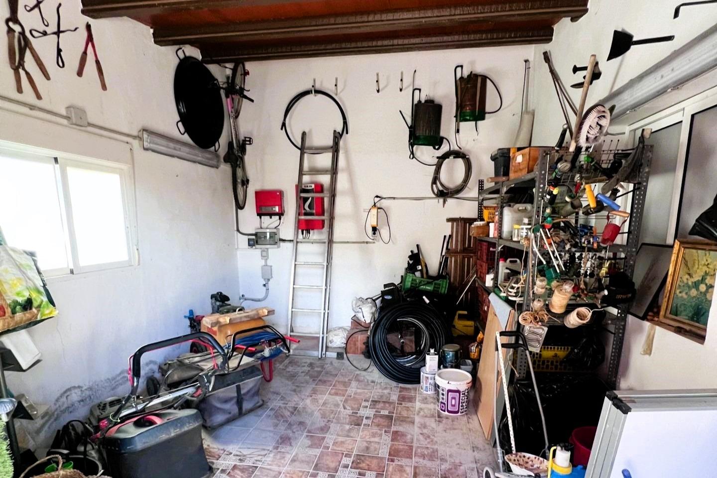 For sale - 5 Bedroom 3 Bathroom Villa in Orihuela - Desamparados-hurchillo-torremendo  - Alicante