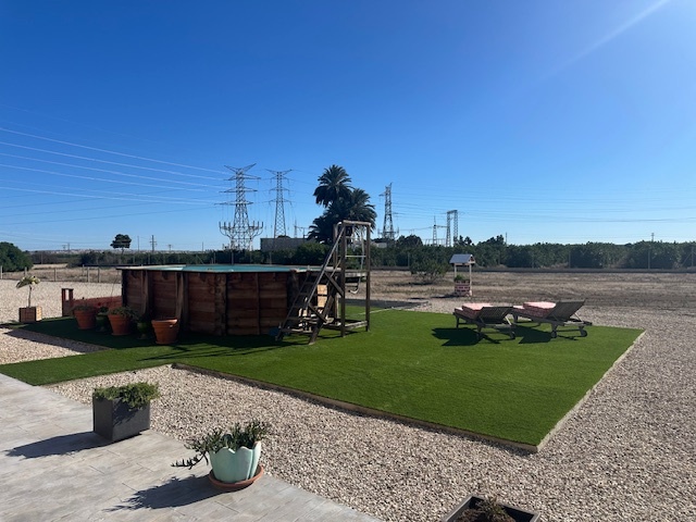 For sale - 5 Bedroom 3 Bathroom Finca in San Miguel de Salinas -  - Alicante