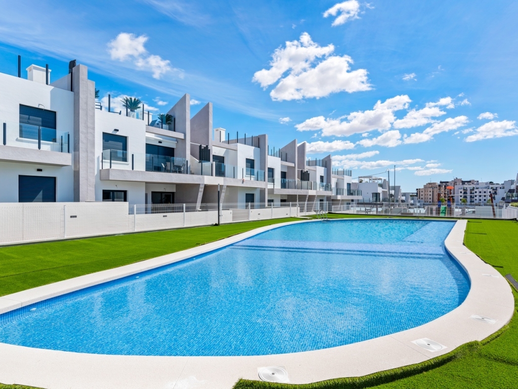 2 Bedroom 2 Bathroom Apartment in San Miguel de Salinas