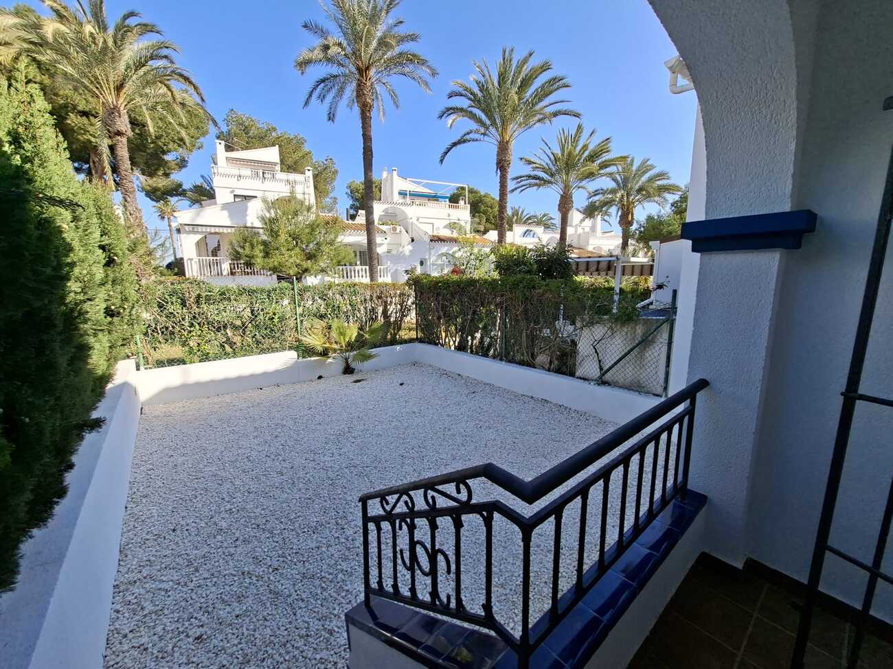 For sale - 2 Bedroom 1 Bathroom Bungalow in Villamartin - Costa Blanca  - Alicante