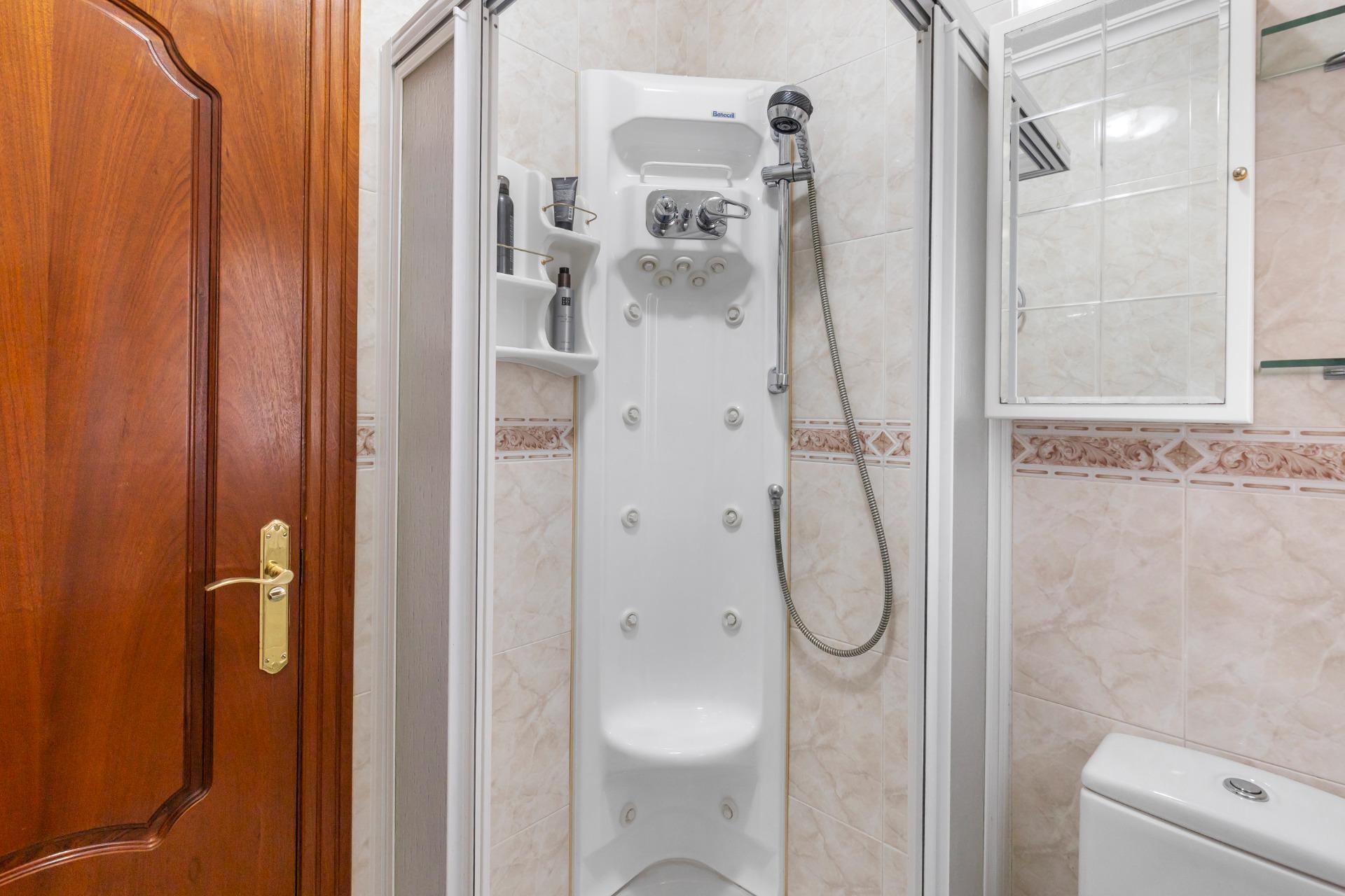 For sale - 5 Bedroom 5 Bathroom Villa in Rojales - Pueblo Bravo  - Alicante