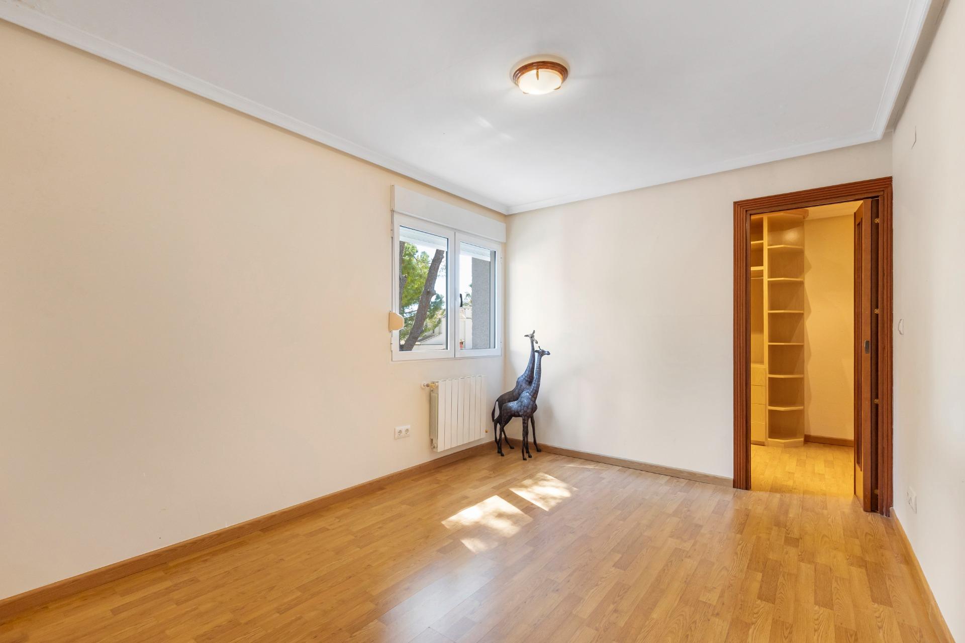 For sale - 5 Bedroom 5 Bathroom Villa in Rojales - Pueblo Bravo  - Alicante