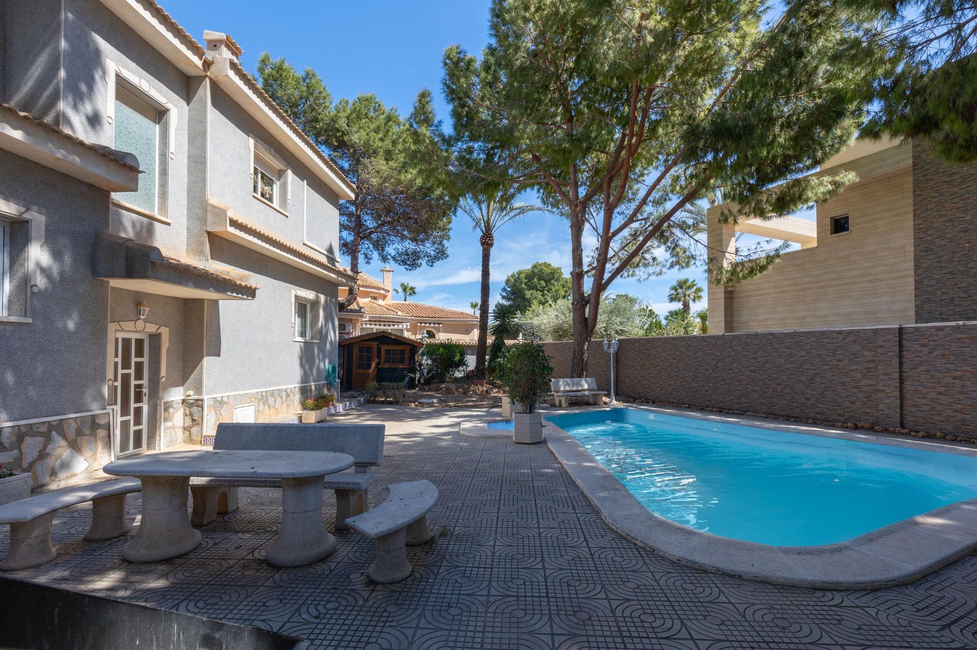 For sale - 5 Bedroom 5 Bathroom Villa in Rojales - Pueblo Bravo  - Alicante