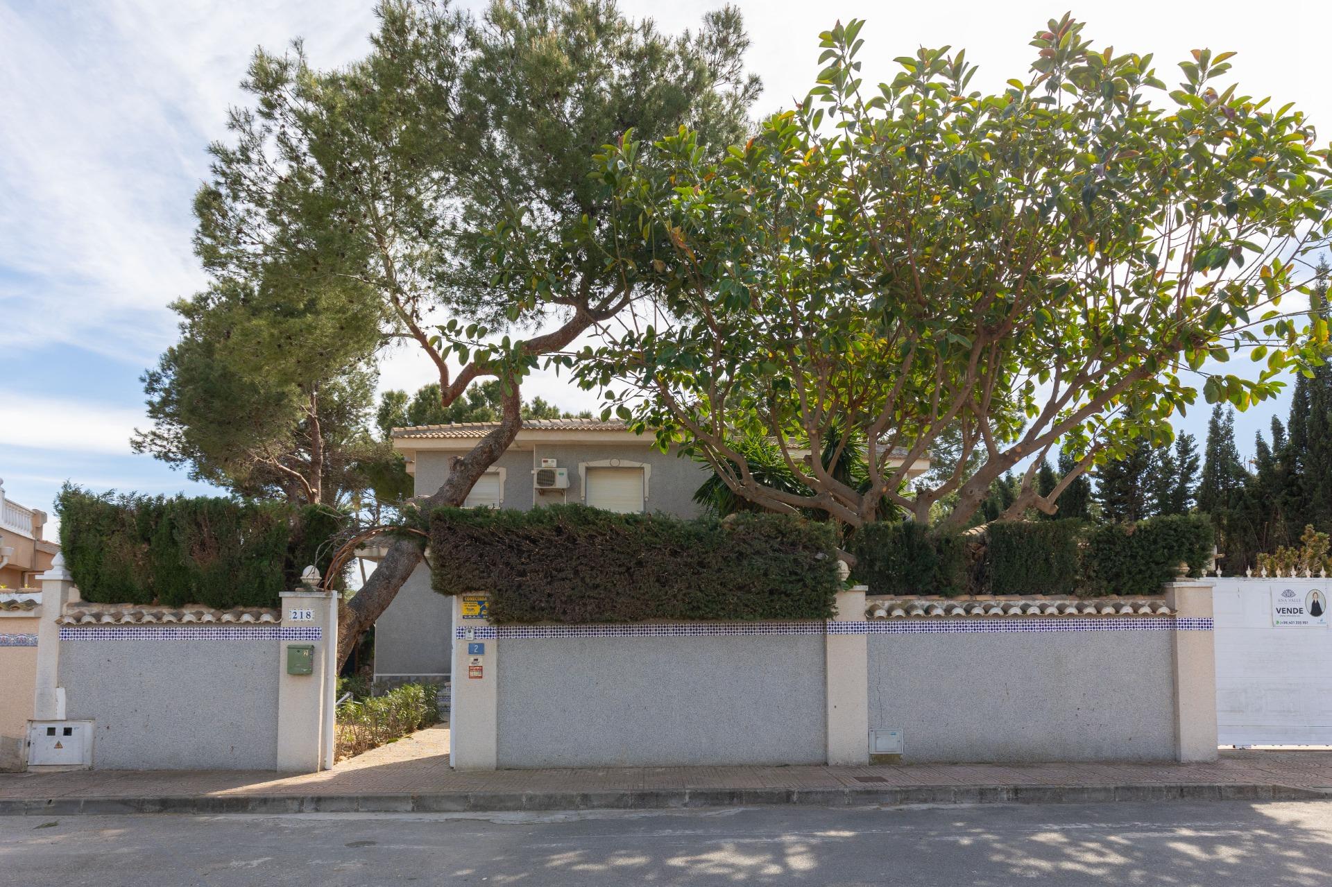 For sale - 5 Bedroom 5 Bathroom Villa in Rojales - Pueblo Bravo  - Alicante