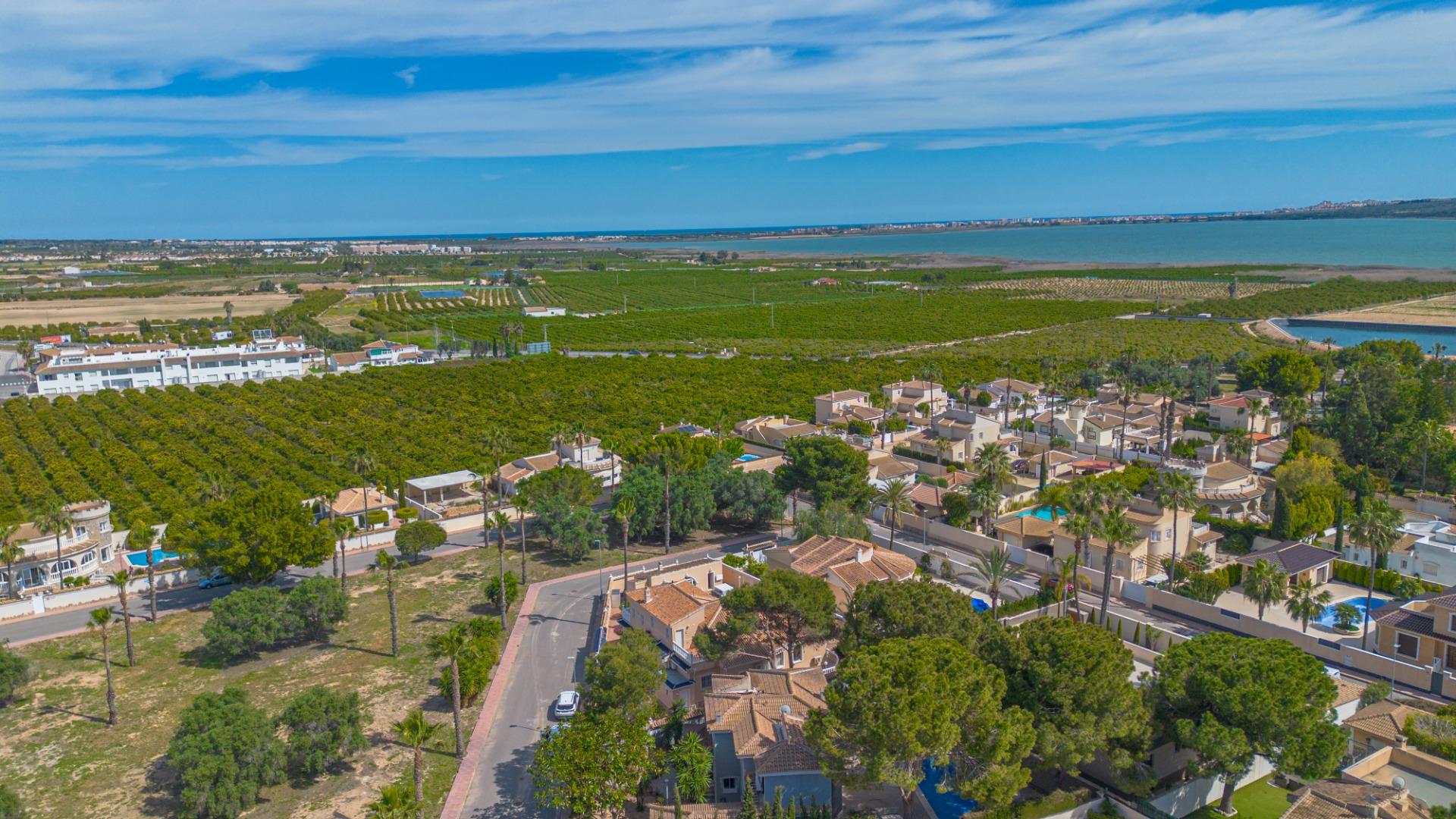 For sale - 5 Bedroom 5 Bathroom Villa in Rojales - Pueblo Bravo  - Alicante