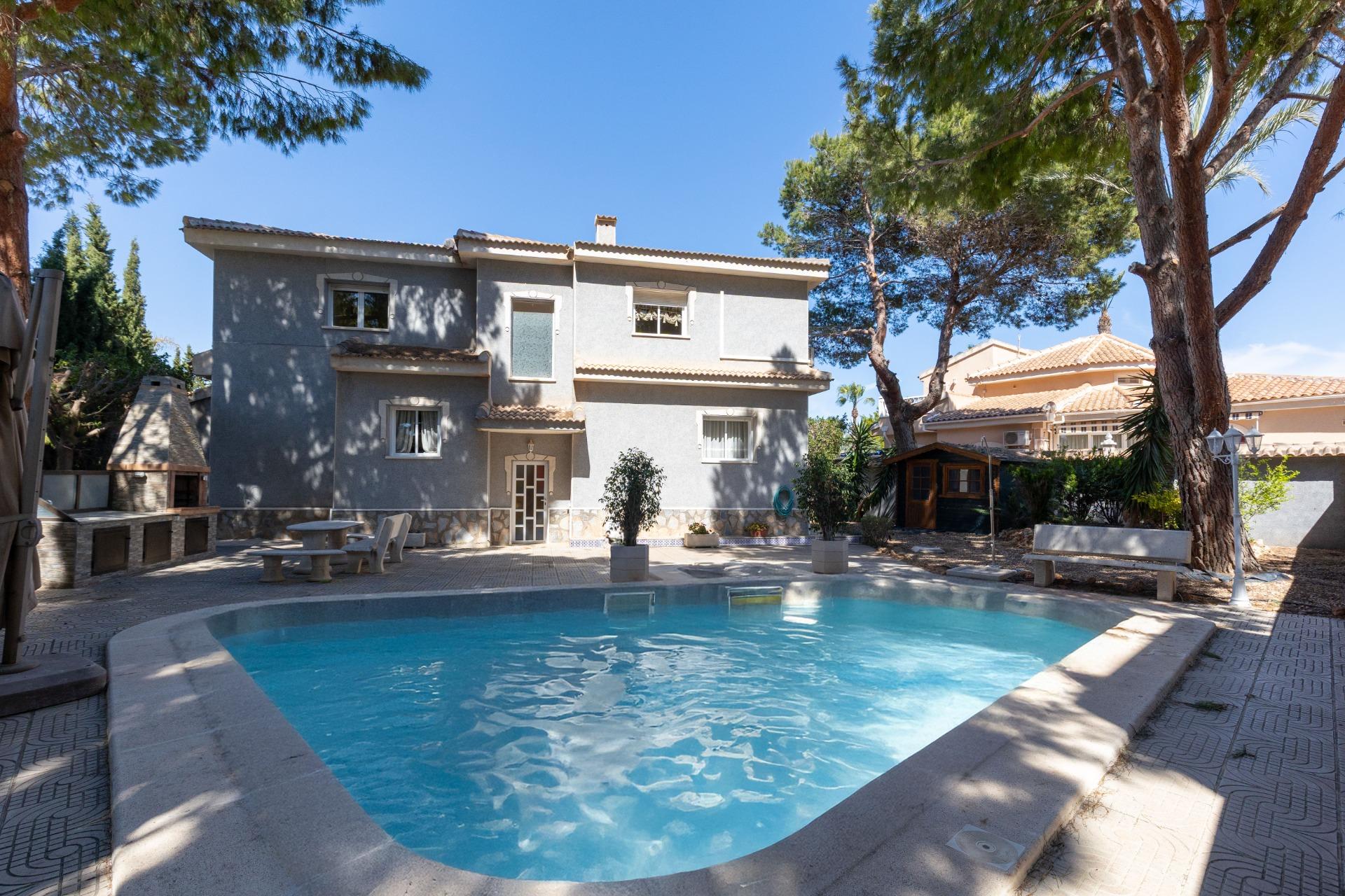 For sale - 5 Bedroom 5 Bathroom Villa in Rojales - Pueblo Bravo  - Alicante