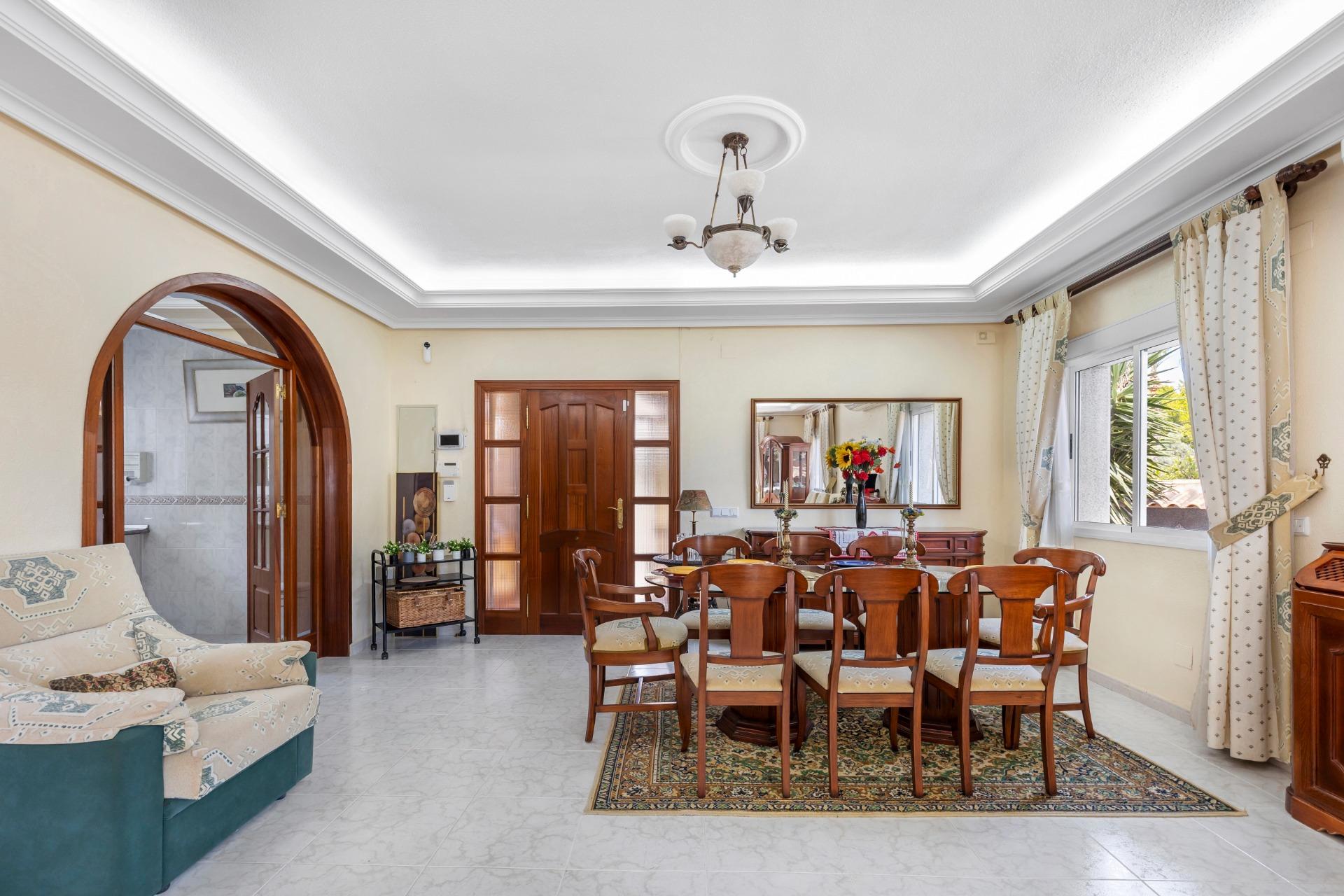 For sale - 5 Bedroom 5 Bathroom Villa in Rojales - Pueblo Bravo  - Alicante