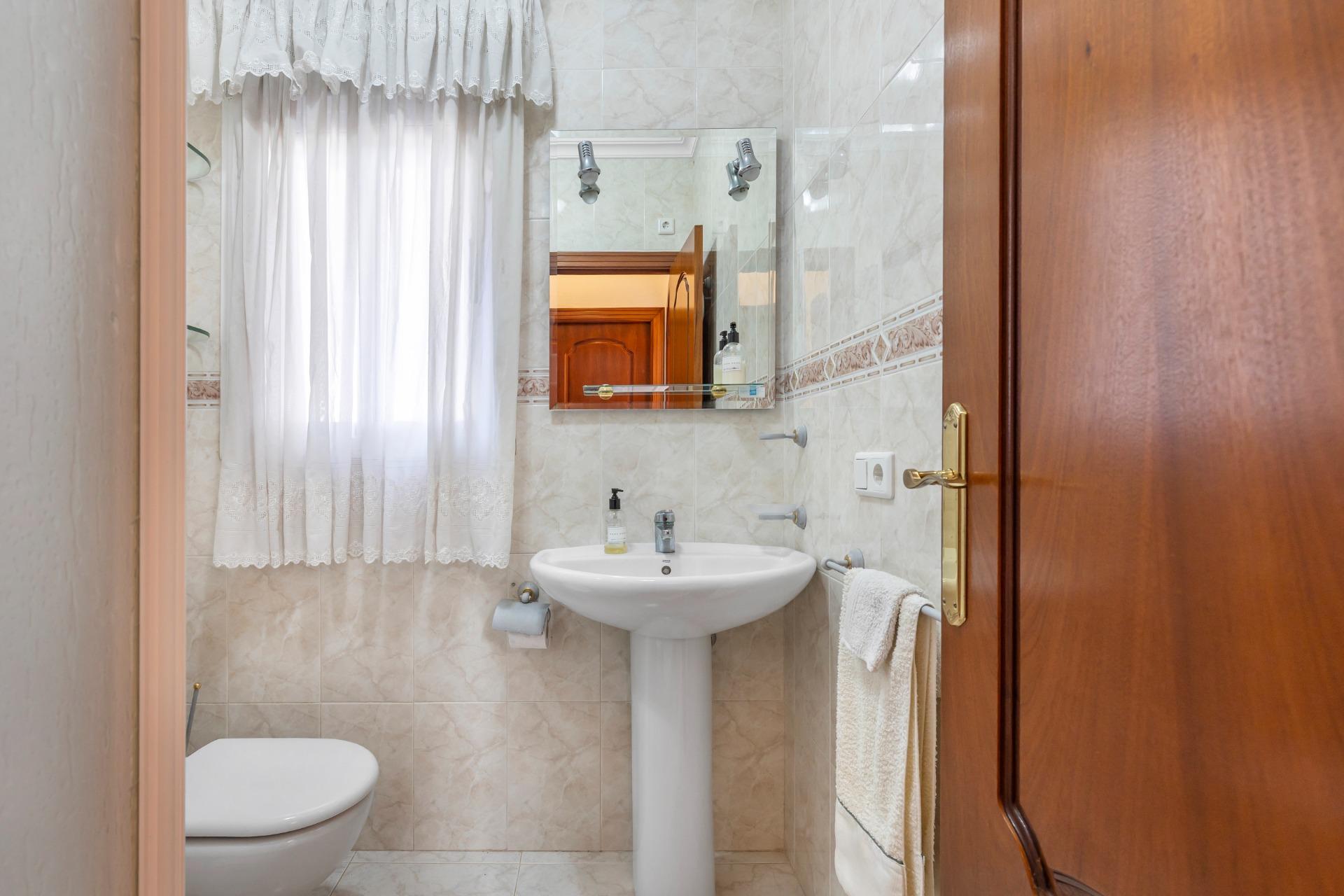 For sale - 5 Bedroom 5 Bathroom Villa in Rojales - Pueblo Bravo  - Alicante