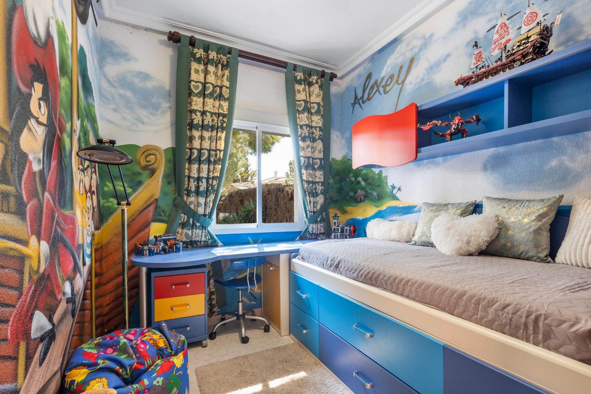 For sale - 5 Bedroom 5 Bathroom Villa in Rojales - Pueblo Bravo  - Alicante