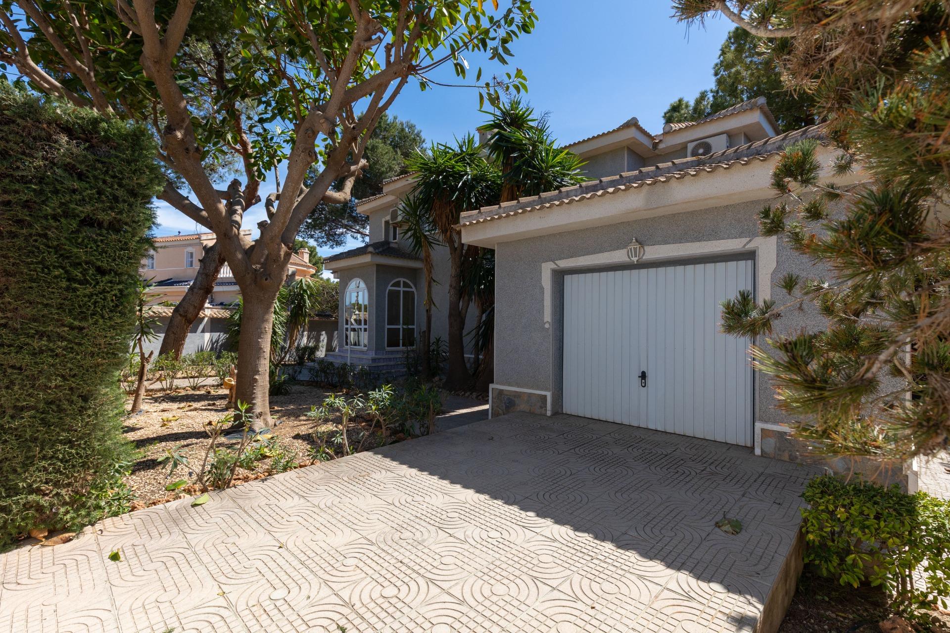 For sale - 5 Bedroom 5 Bathroom Villa in Rojales - Pueblo Bravo  - Alicante