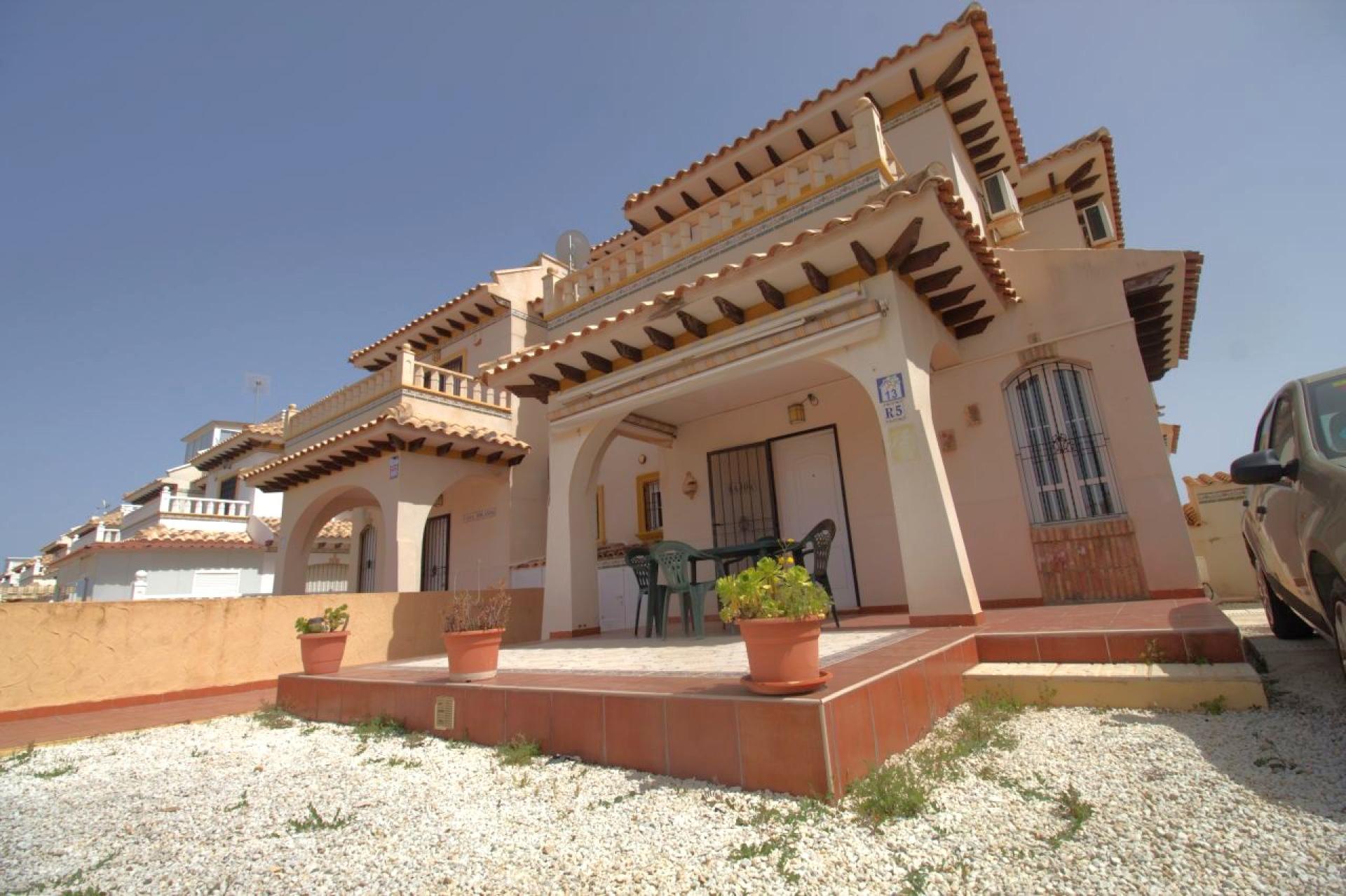 For sale - 2 Bedroom 2 Bathroom Town House in Lomas de Cabo Roig - Lomas de Cabo Roig - Alicante