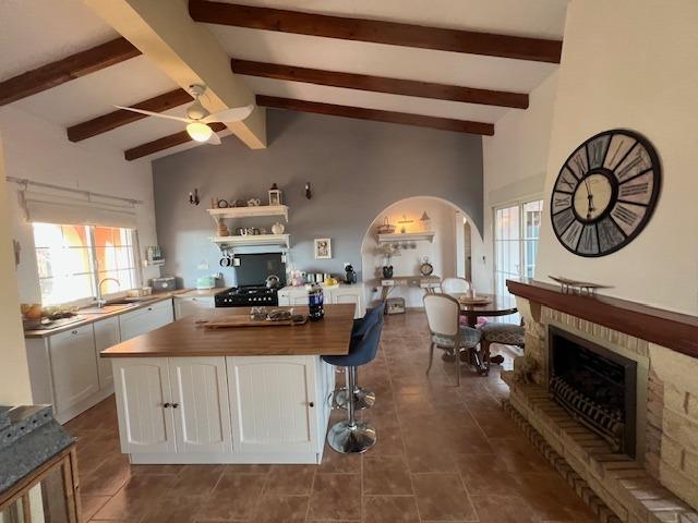 For sale - 3 Bedroom 2 Bathroom Finca in Dolores - Comunidad Valenciana  - Alicante