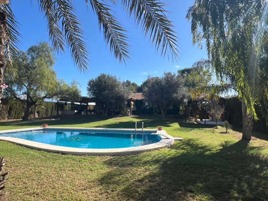 4 Bedroom 3 Bathroom Finca in Dolores