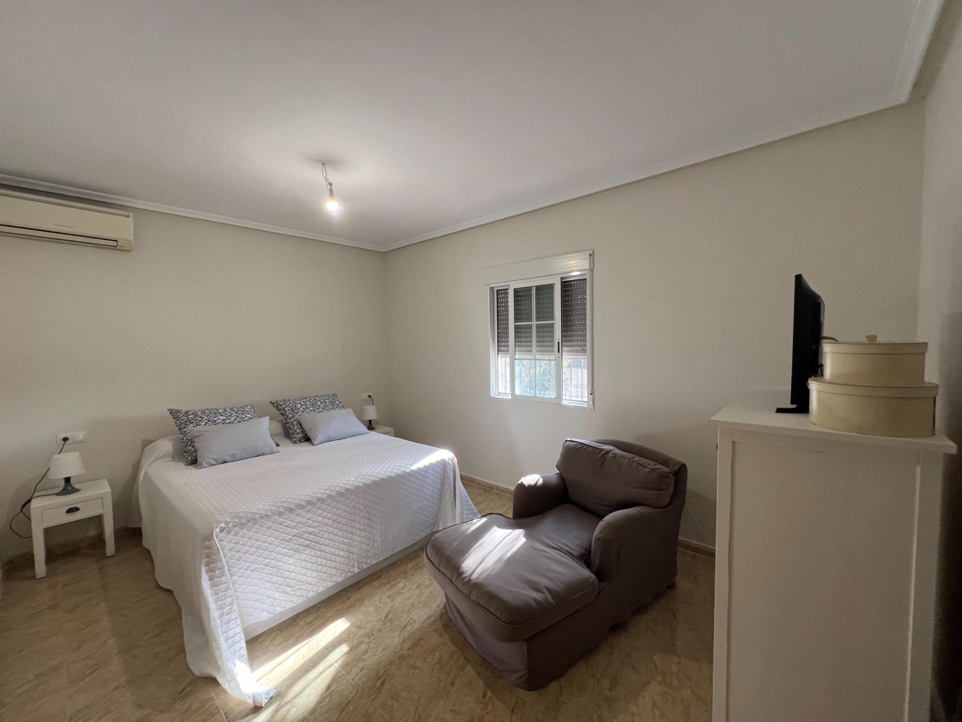 For sale - 3 Bedroom 2 Bathroom Villa in Dolores - Cmno. Escorredor  - Alicante